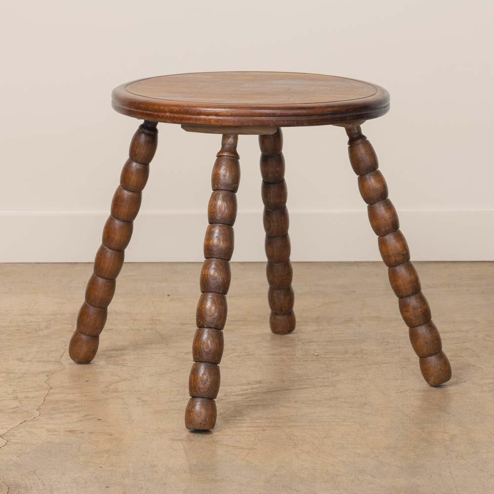 Französischer Beistelltisch aus Bobbin-Holz im Angebot 1