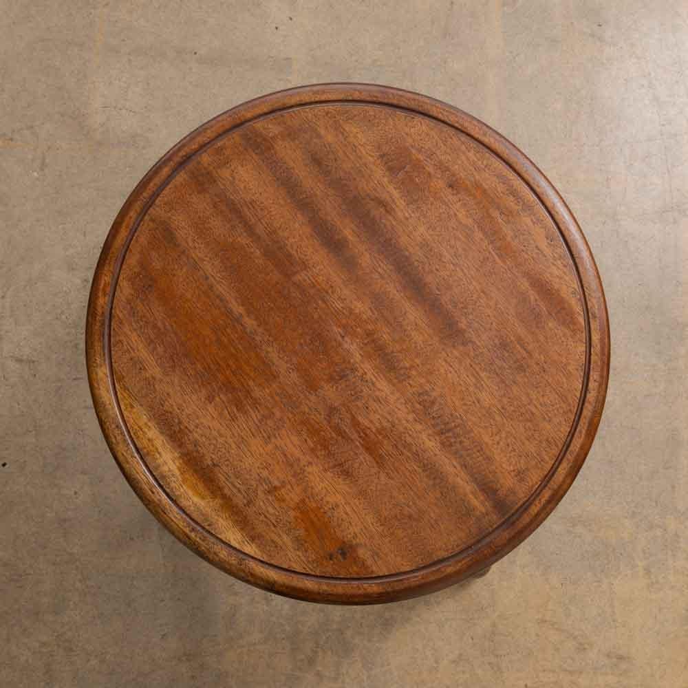 Französischer Beistelltisch aus Bobbin-Holz im Angebot 2