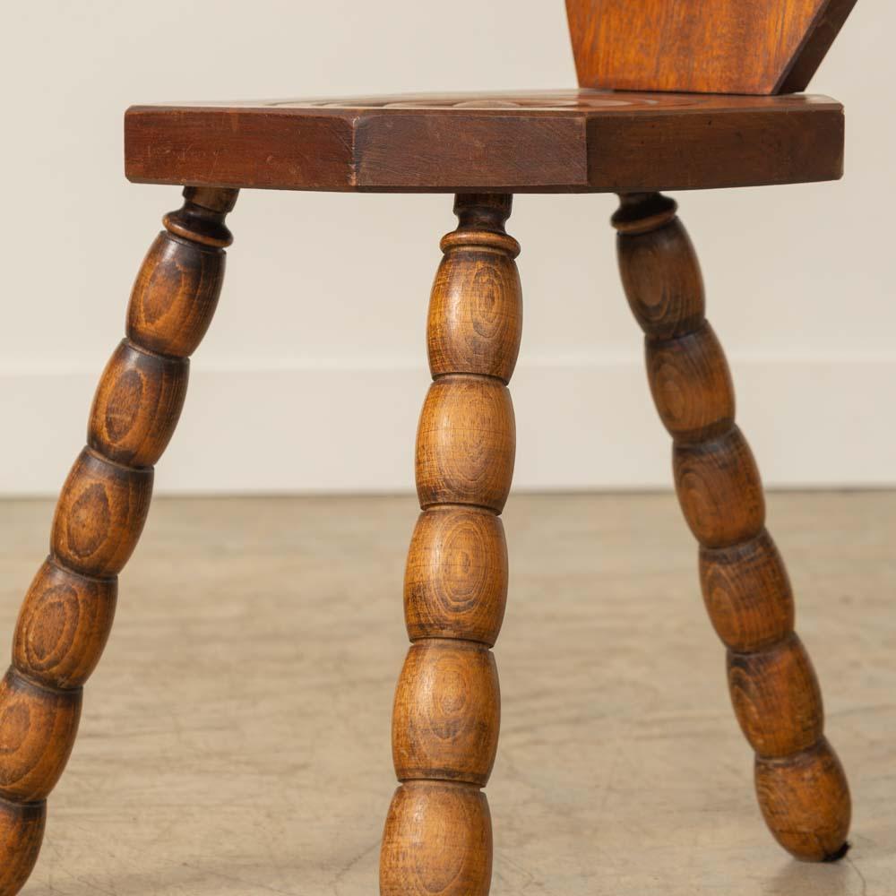 Chaise tripode en Bobbin Wood par Charles Dudouyt en vente 10