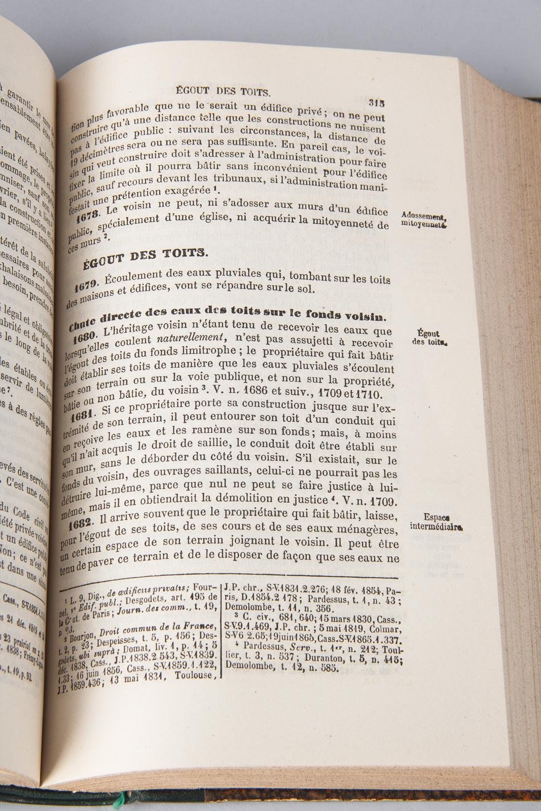 French Book, Code Perrin Ou Dictionnaire Des Constructions, 1880 For Sale 13