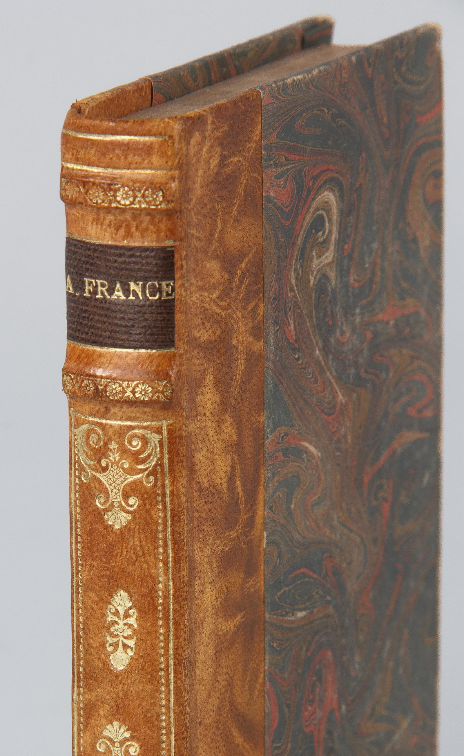 French Book, Le Livre De Mon Ami by Anatole France, 1934 In Good Condition In Austin, TX