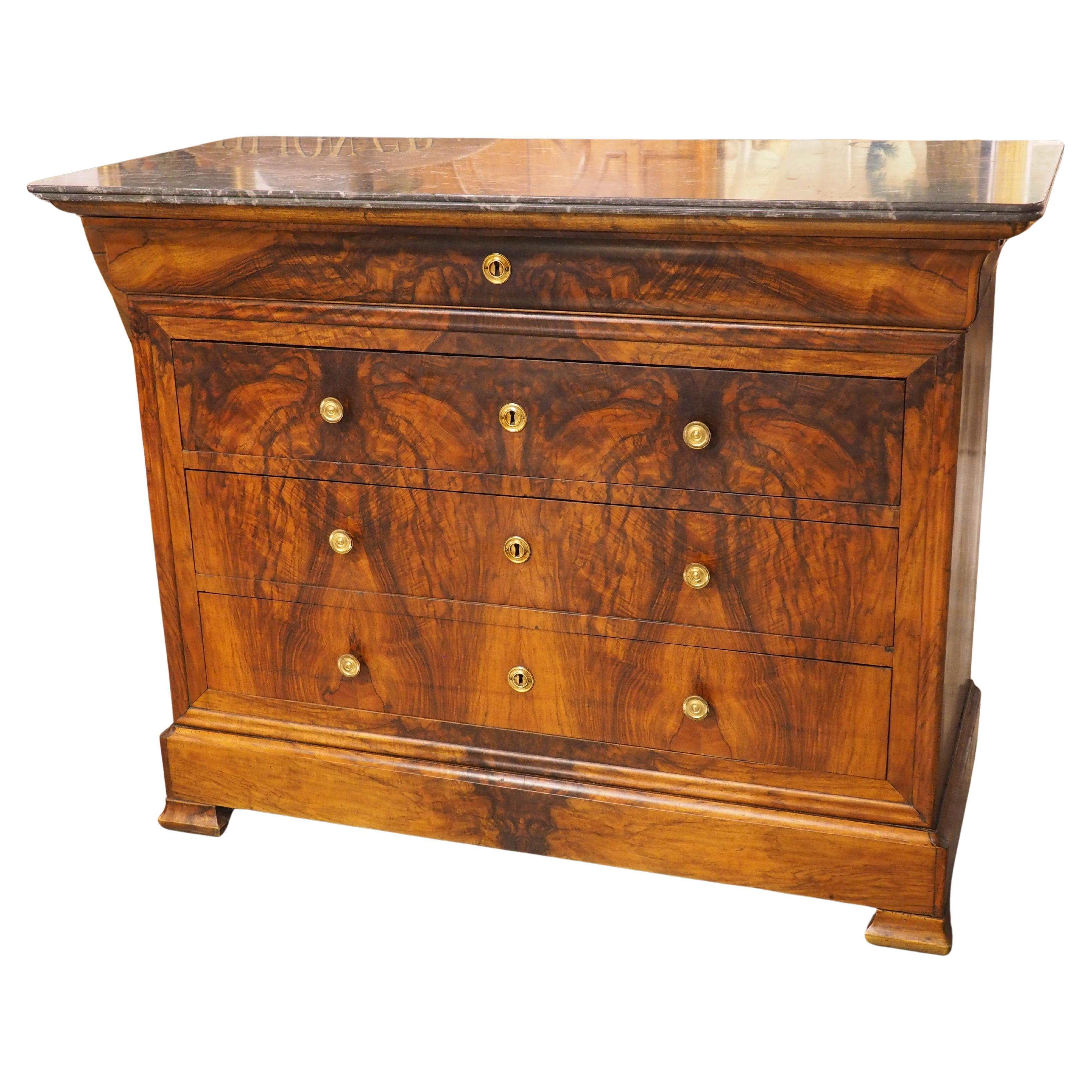 Commode francese in noce Louis Philippe, piano in marmo color carbone, C.C. 1900 in vendita