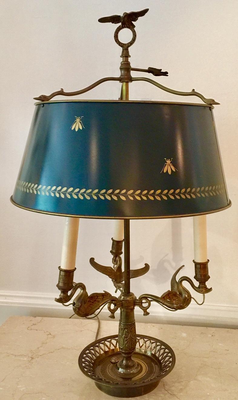 Französische Bouillotte-Lampe, Bienen- und Lorbeerblattdekoration, grün bemalter Tôle-Schirm im Angebot 6