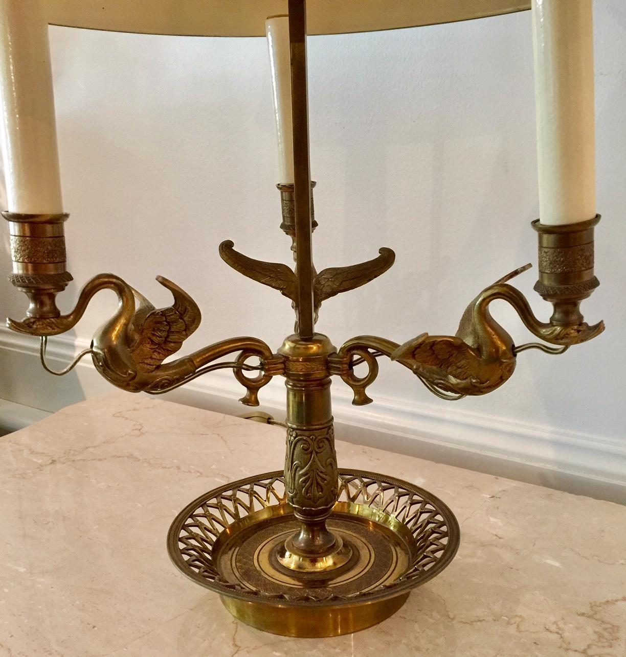 French Bouillotte Lamp, Bee and Laurel Leaf Decoration, Painted Green Tôle Shade 9