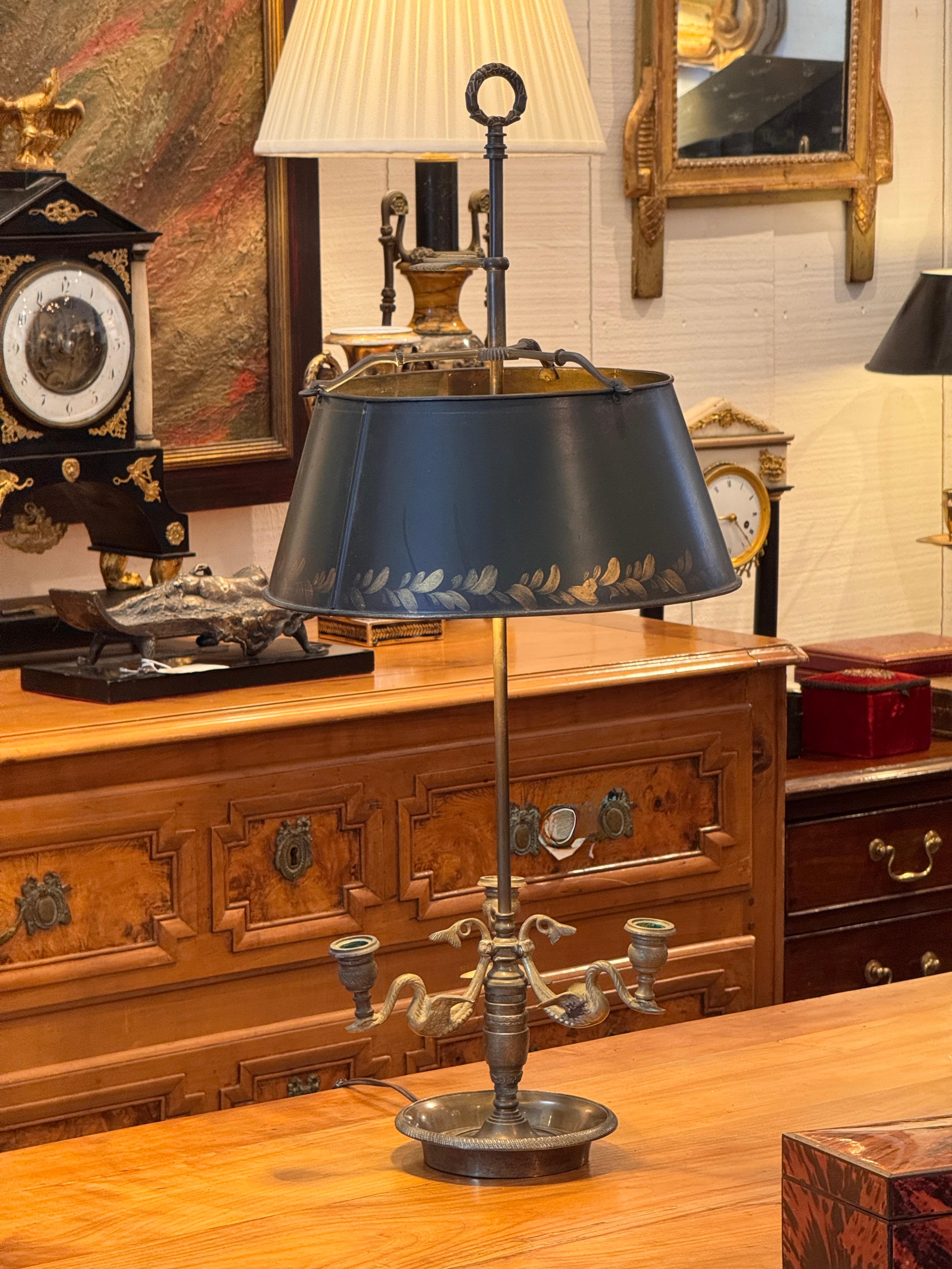 Französische Bouillotte-Lampe mit Tole-Schirm im Angebot 6