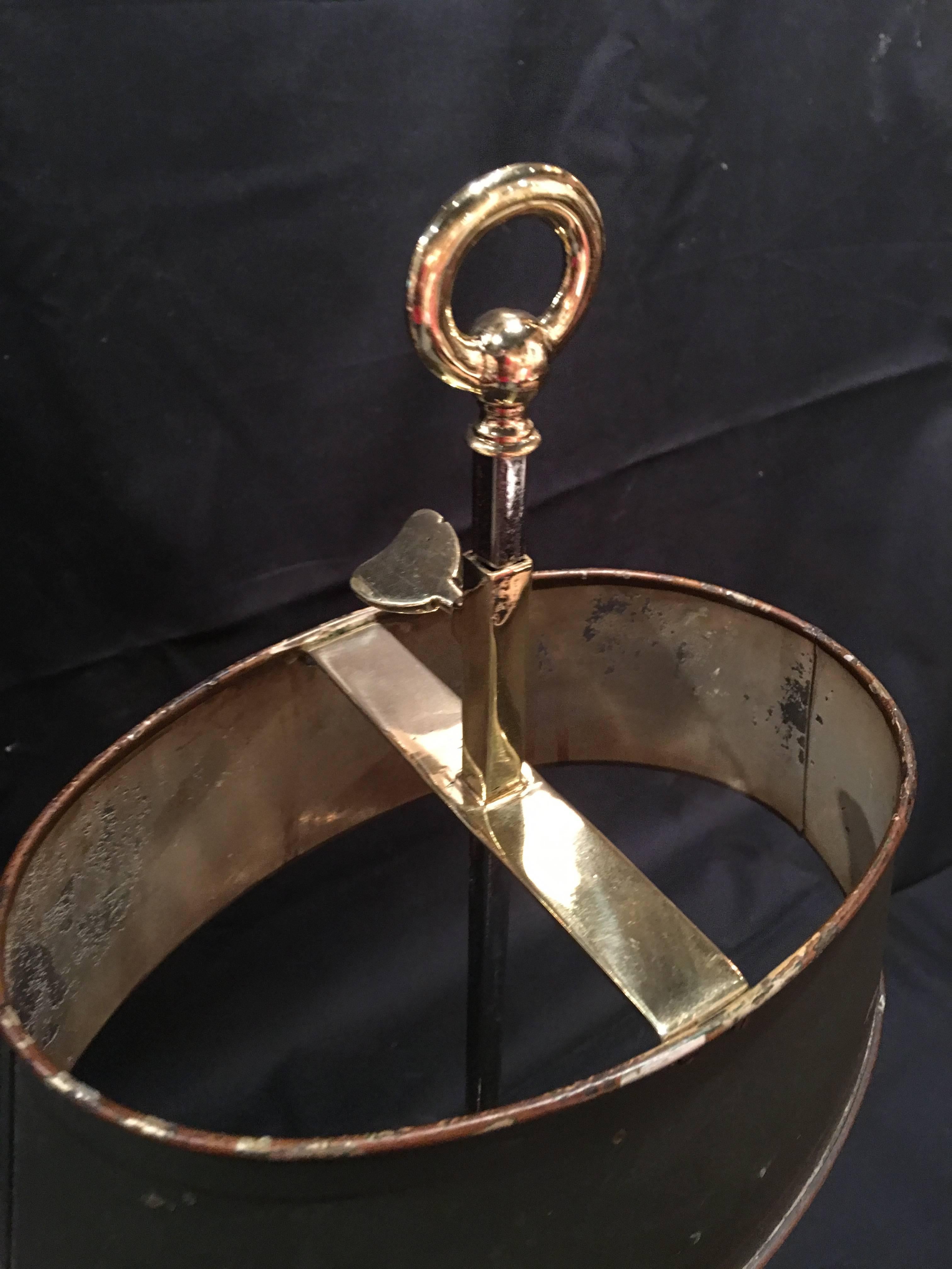French Bouillotte Two-Candle Lamp Polished Brass with Metal Shade, 19th Century For Sale 1