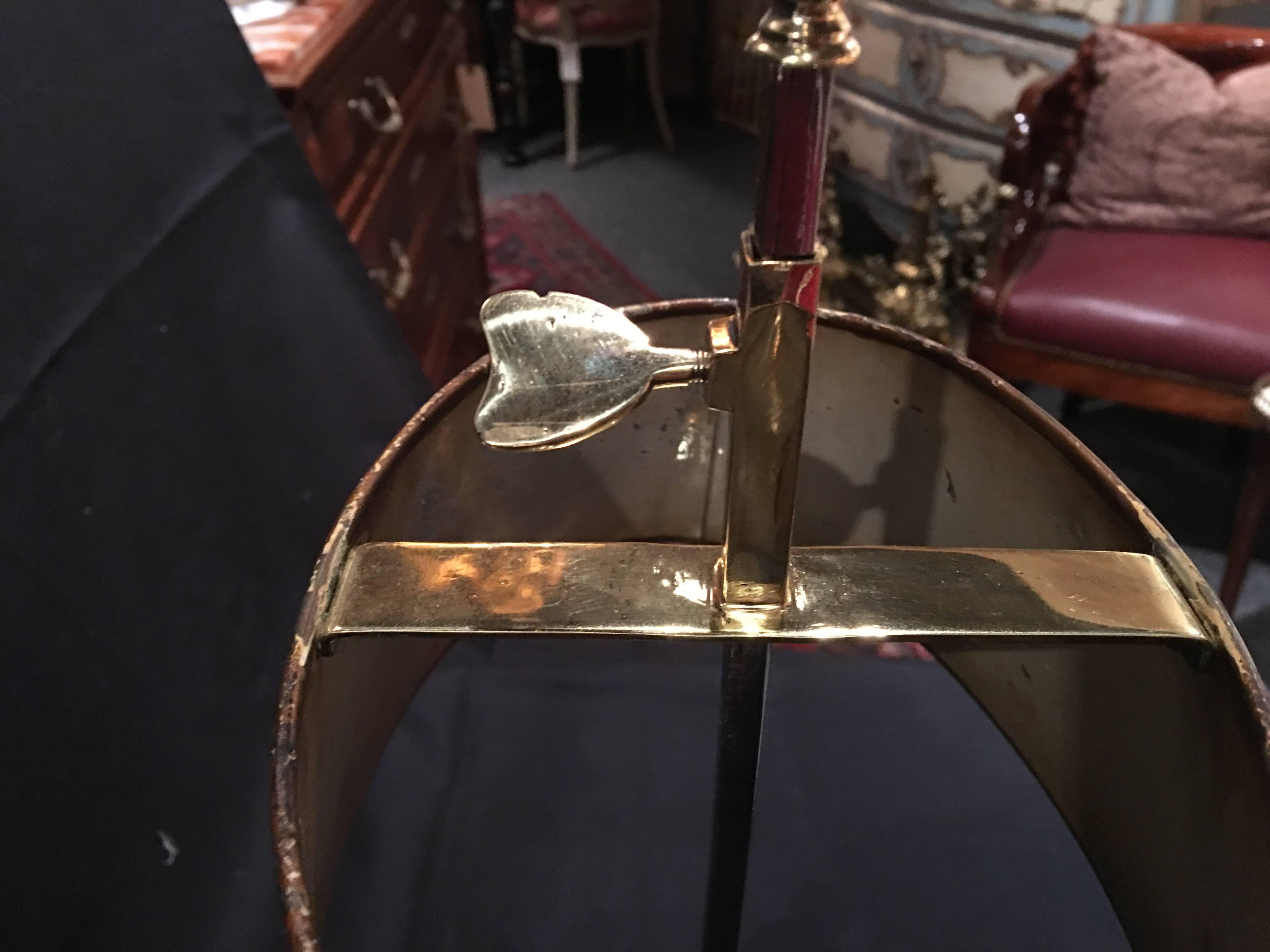 Lampe bouillotte française à 2 bougies en laiton poli avec abat-jour en métal, XIXe siècle en vente 2