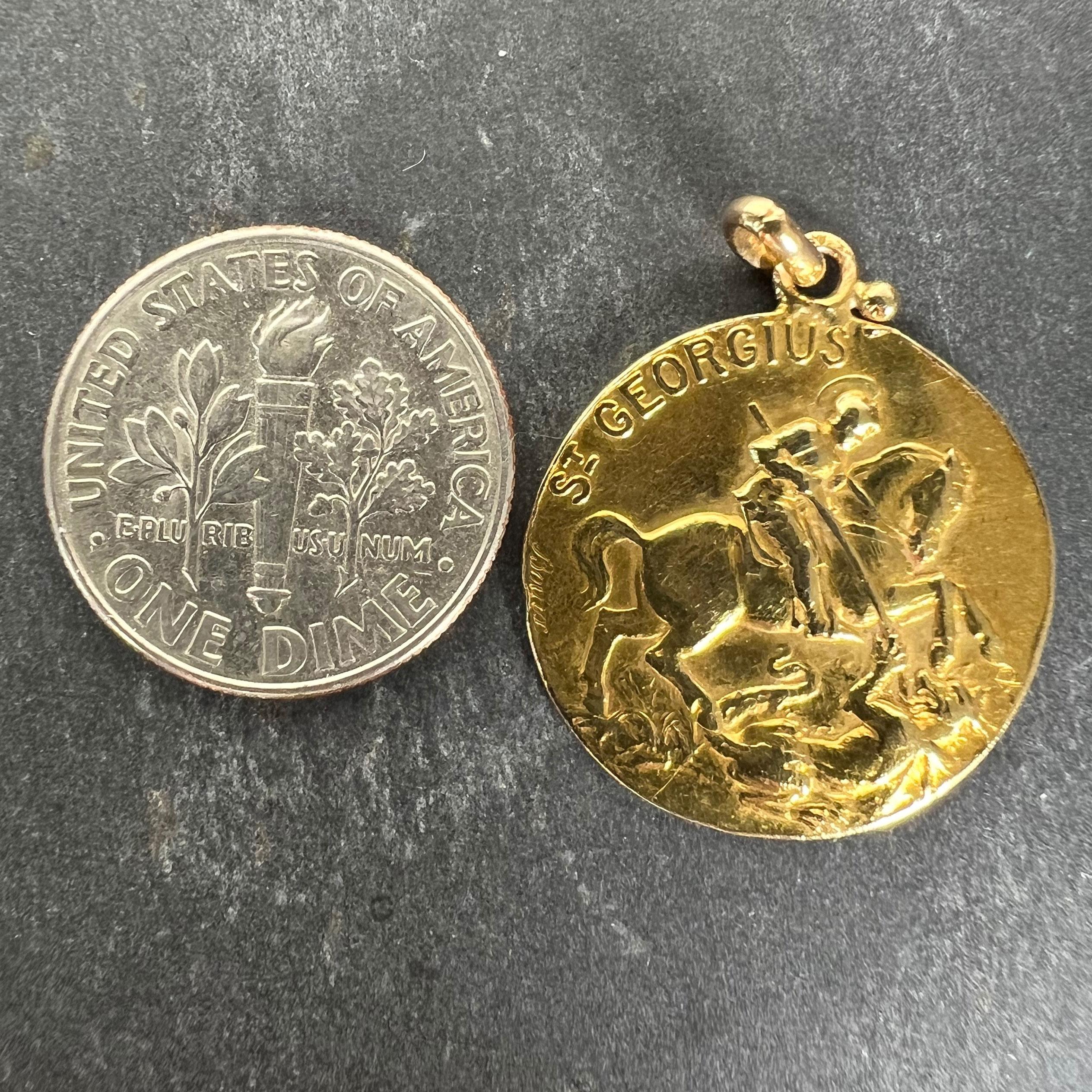 Bouix français St George Dragon Tempestate Securitas Pendentif Médaille en or jaune 18K en vente 7