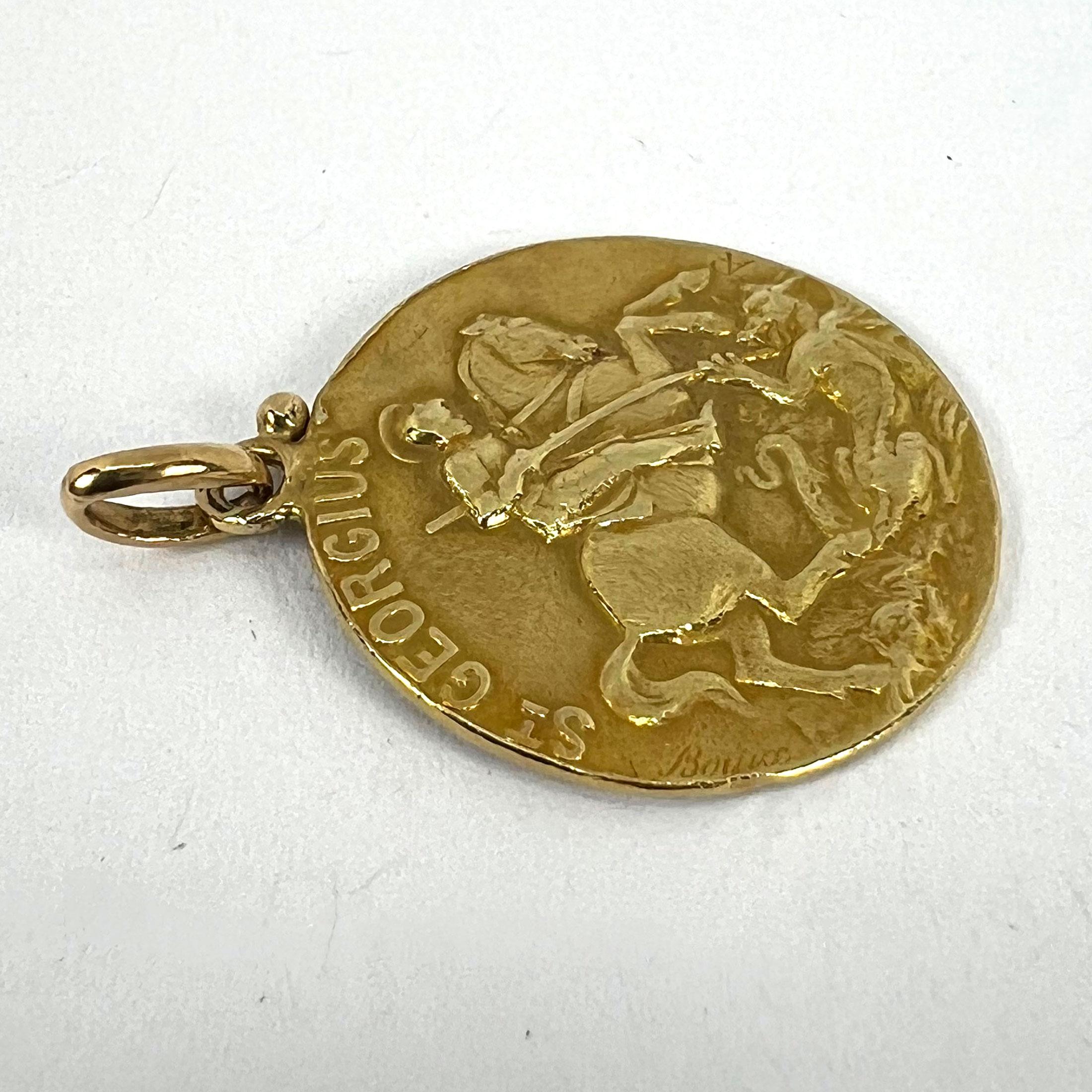 Bouix français St George Dragon Tempestate Securitas Pendentif Médaille en or jaune 18K en vente 11