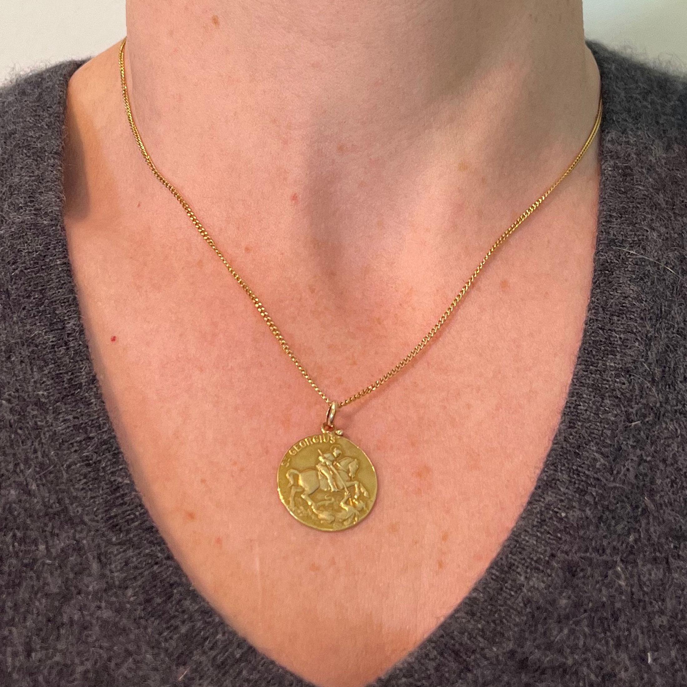 Bouix français St George Dragon Tempestate Securitas Pendentif Médaille en or jaune 18K Unisexe en vente