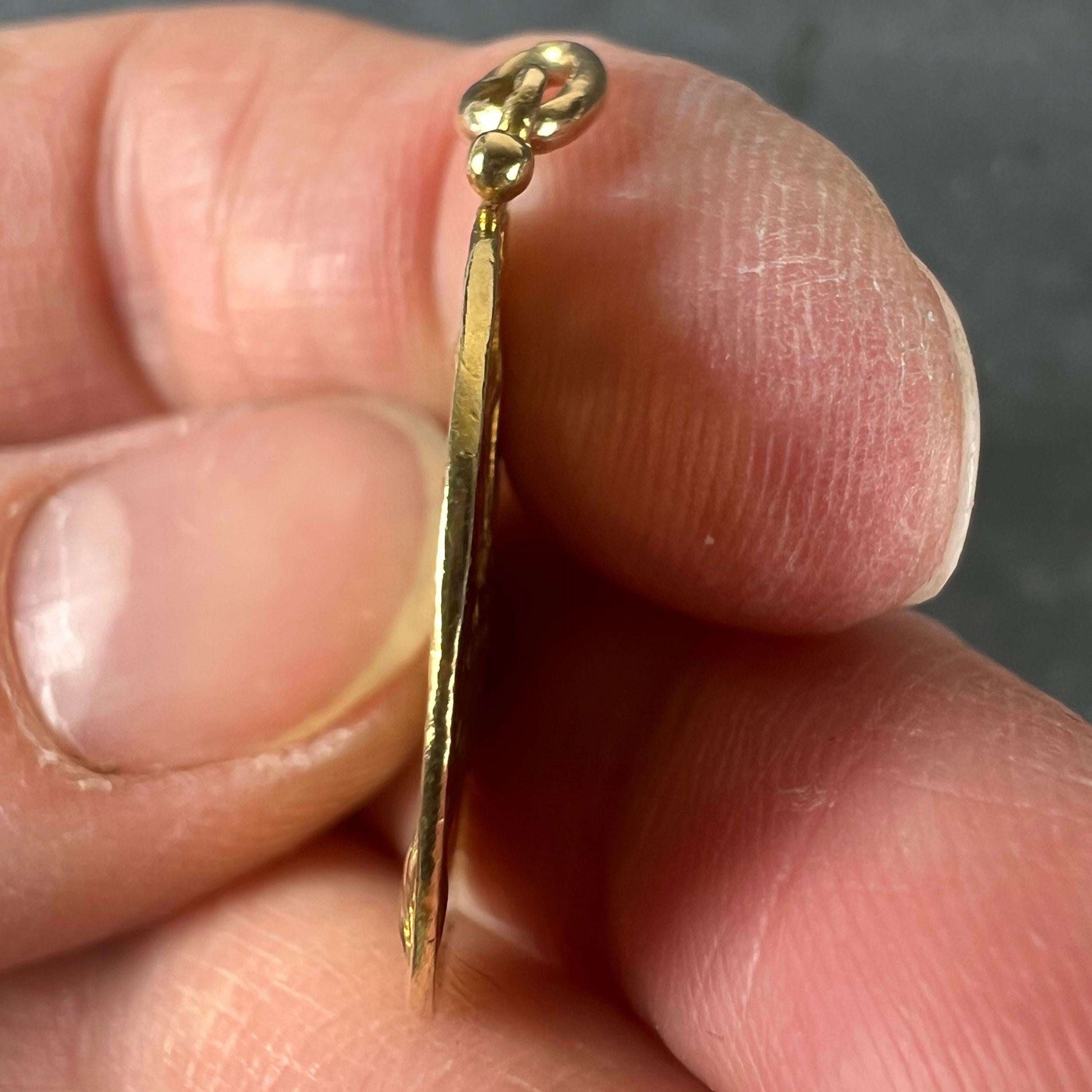 Bouix français St George Dragon Tempestate Securitas Pendentif Médaille en or jaune 18K en vente 4