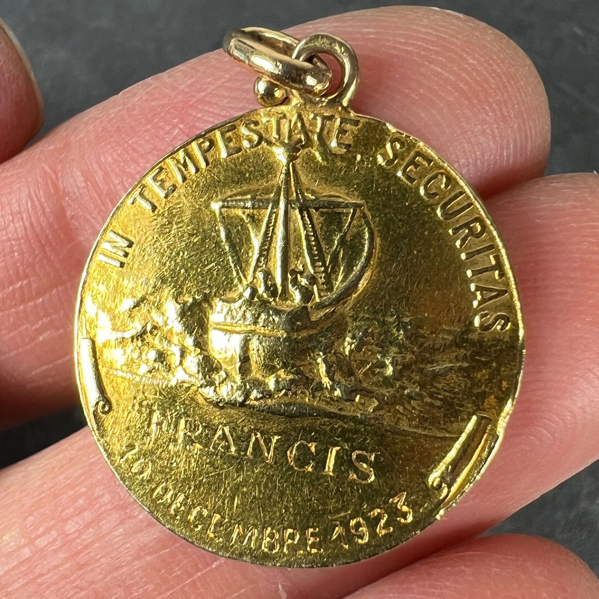 Bouix français St George Dragon Tempestate Securitas Pendentif Médaille en or jaune 18K en vente 5
