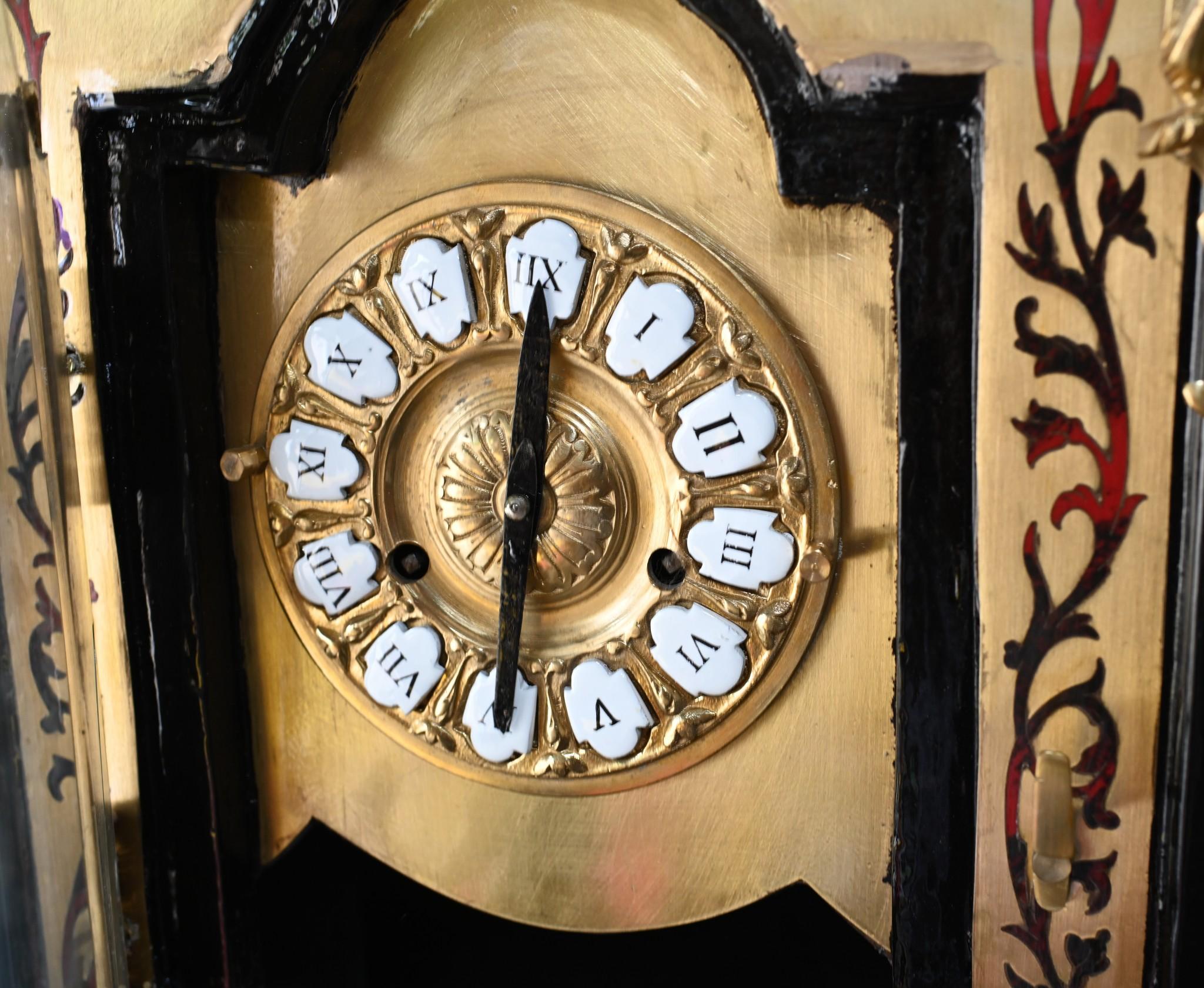 Französisch Boulle Uhr auf Stand Louis XVI vergoldet Intarsie im Angebot 8