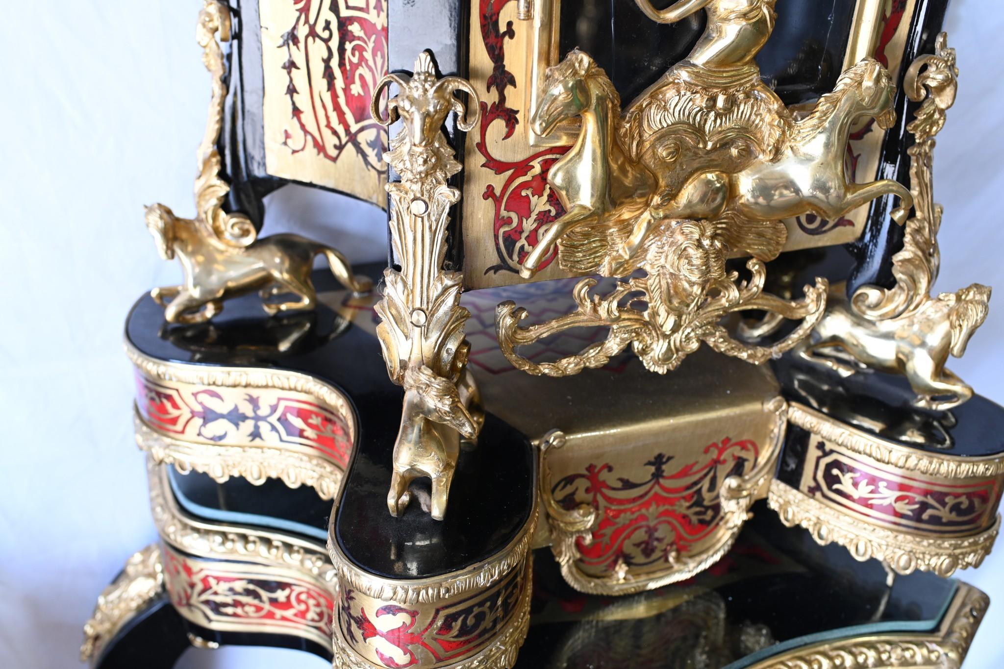 Französisch Boulle Uhr auf Stand Louis XVI vergoldet Intarsie im Angebot 1