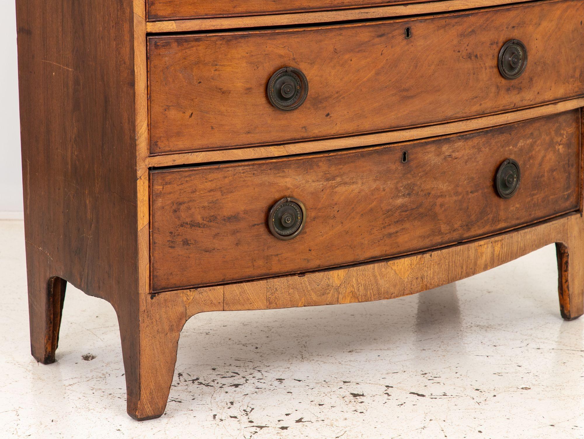 French Bowfront Chest of Drawers, Late 19th Century For Sale 8