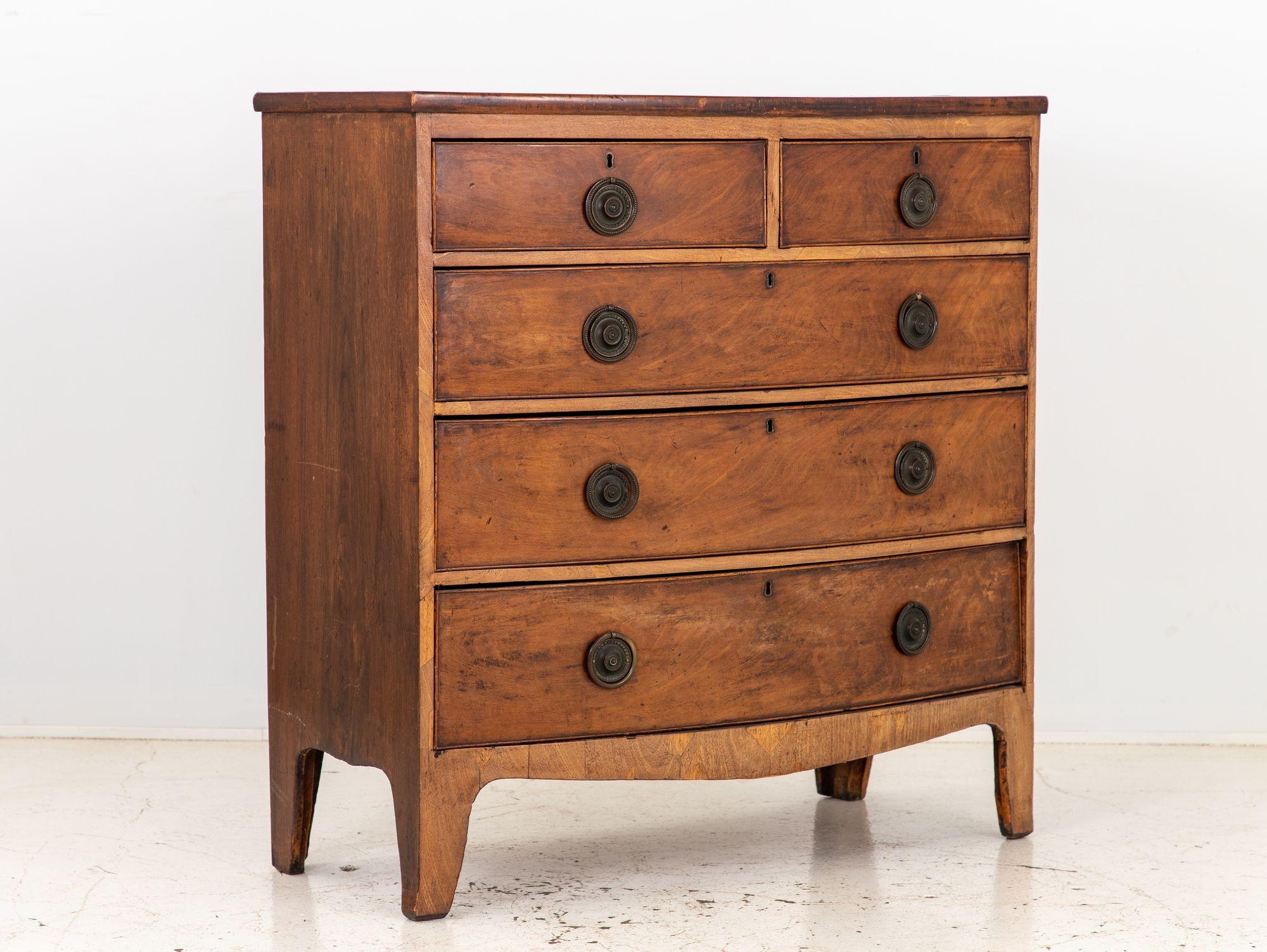 French Bowfront Chest of Drawers, Late 19th Century For Sale 2