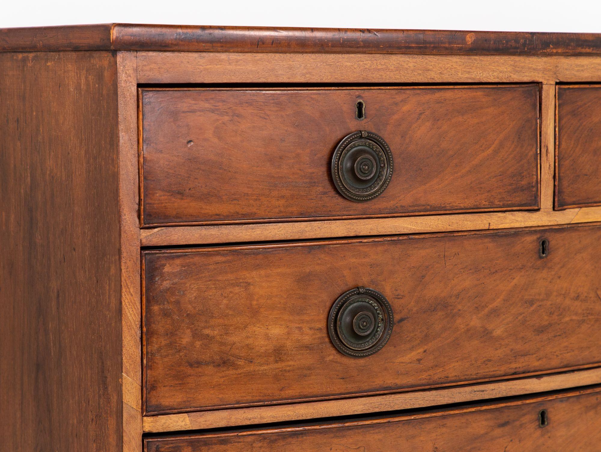 French Bowfront Chest of Drawers, Late 19th Century For Sale 3