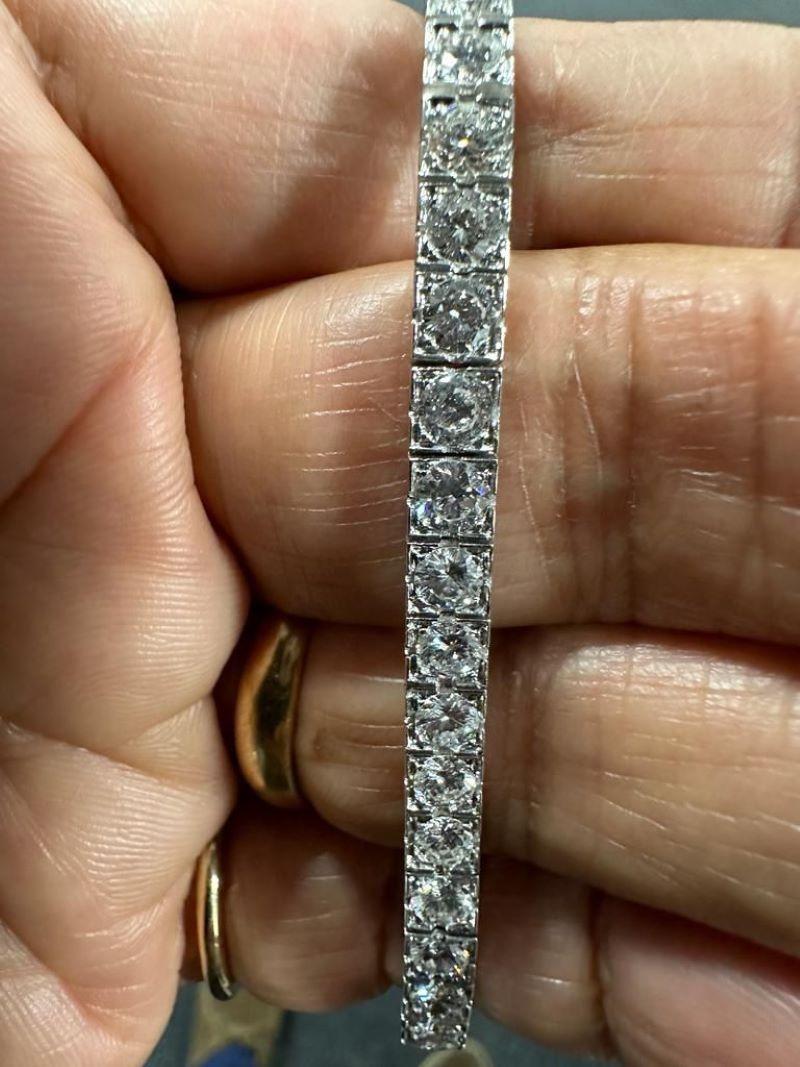 Französisches Armband mit Diamanten besetzt  (Französischer Schliff) im Angebot