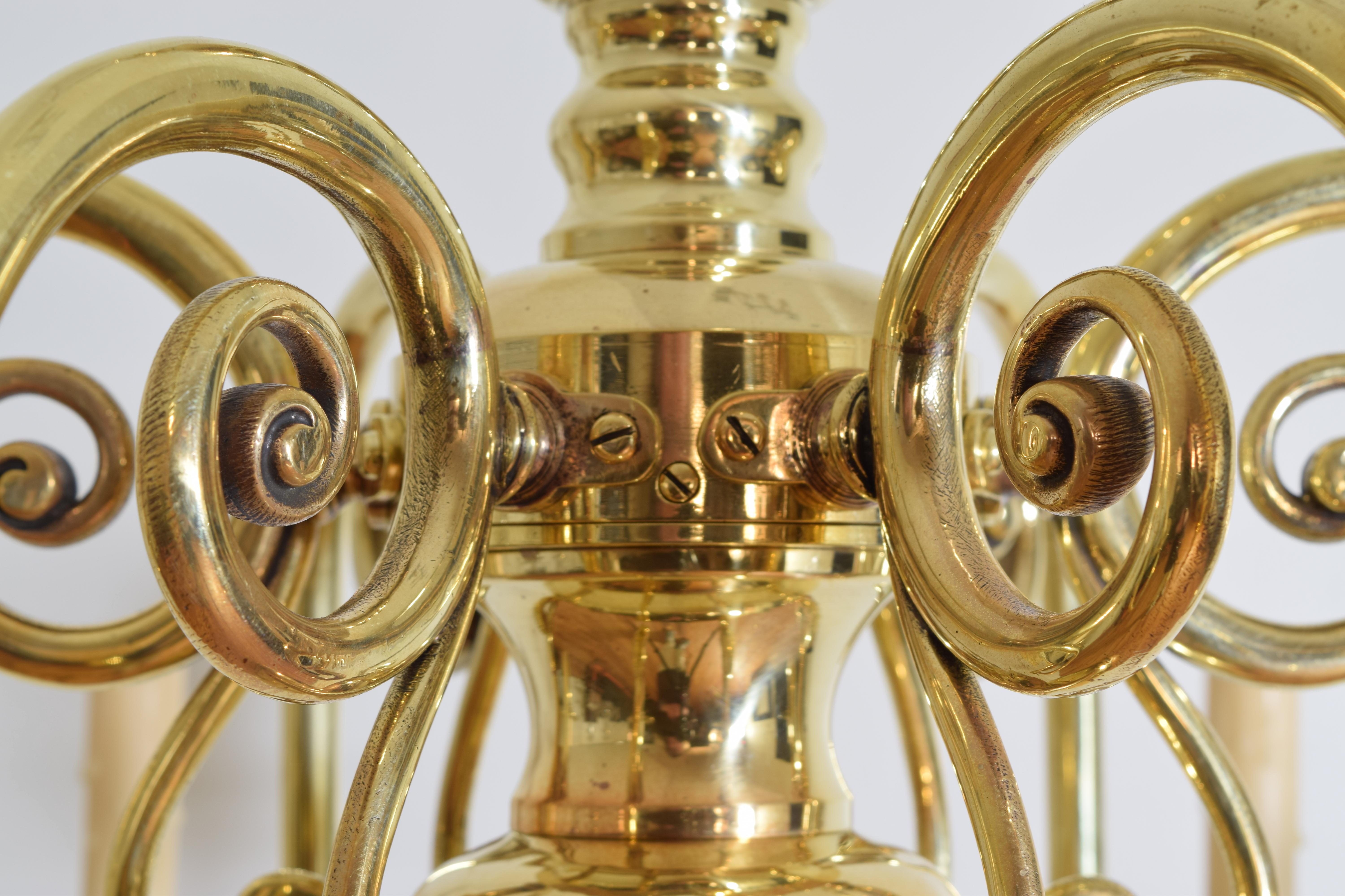 French Brass 6-Arm Chandelier in the Dutch Style, 1st Half 20th Century For Sale 1