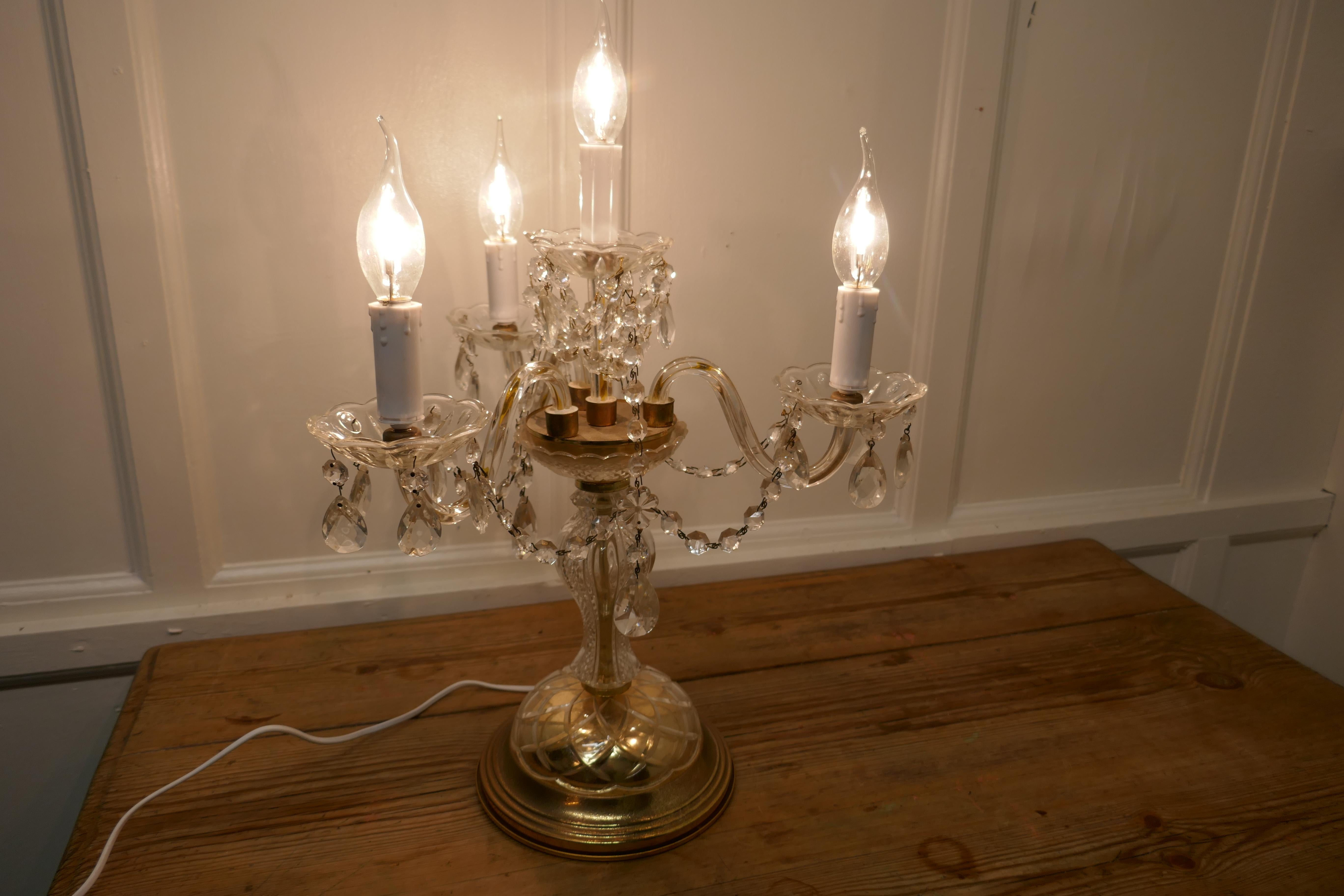 Lámpara de sobremesa francesa de latón y cristal, Girandole en Bueno estado para la venta en Godshill, Isle of Wight