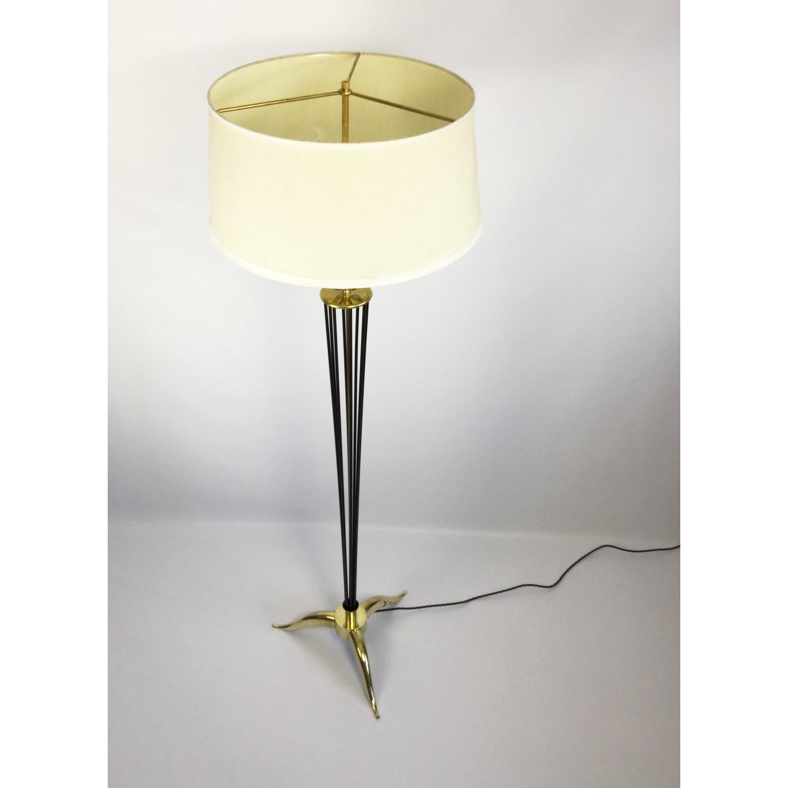 1950s Astrolabe Floor Lamp for Maison Arlus Model 926
Original linen shade with its own original frosted reflector glass.
Rewired with black cotton insulated cable.
The original linen shade has light wear and light fading from age and use but is
