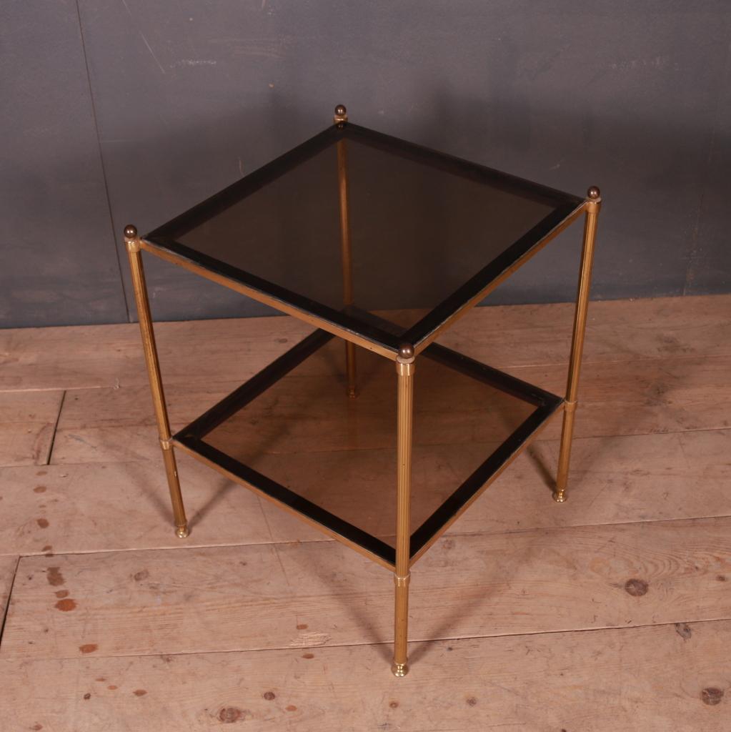 20ième siècle Table française en laiton et verre en vente