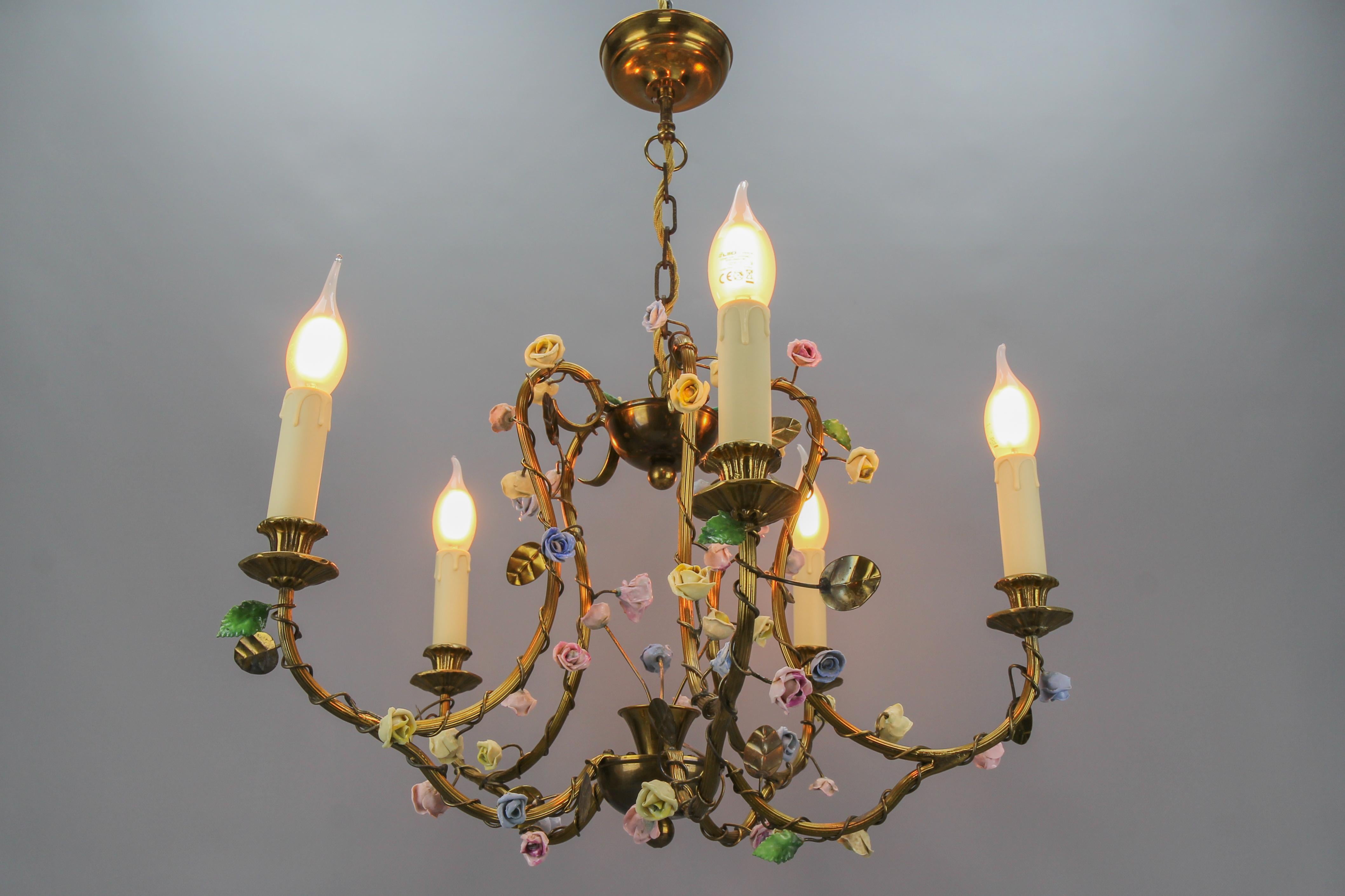 French Brass and Porcelain Flower Five-Light Chandelier, 1920s For Sale 9