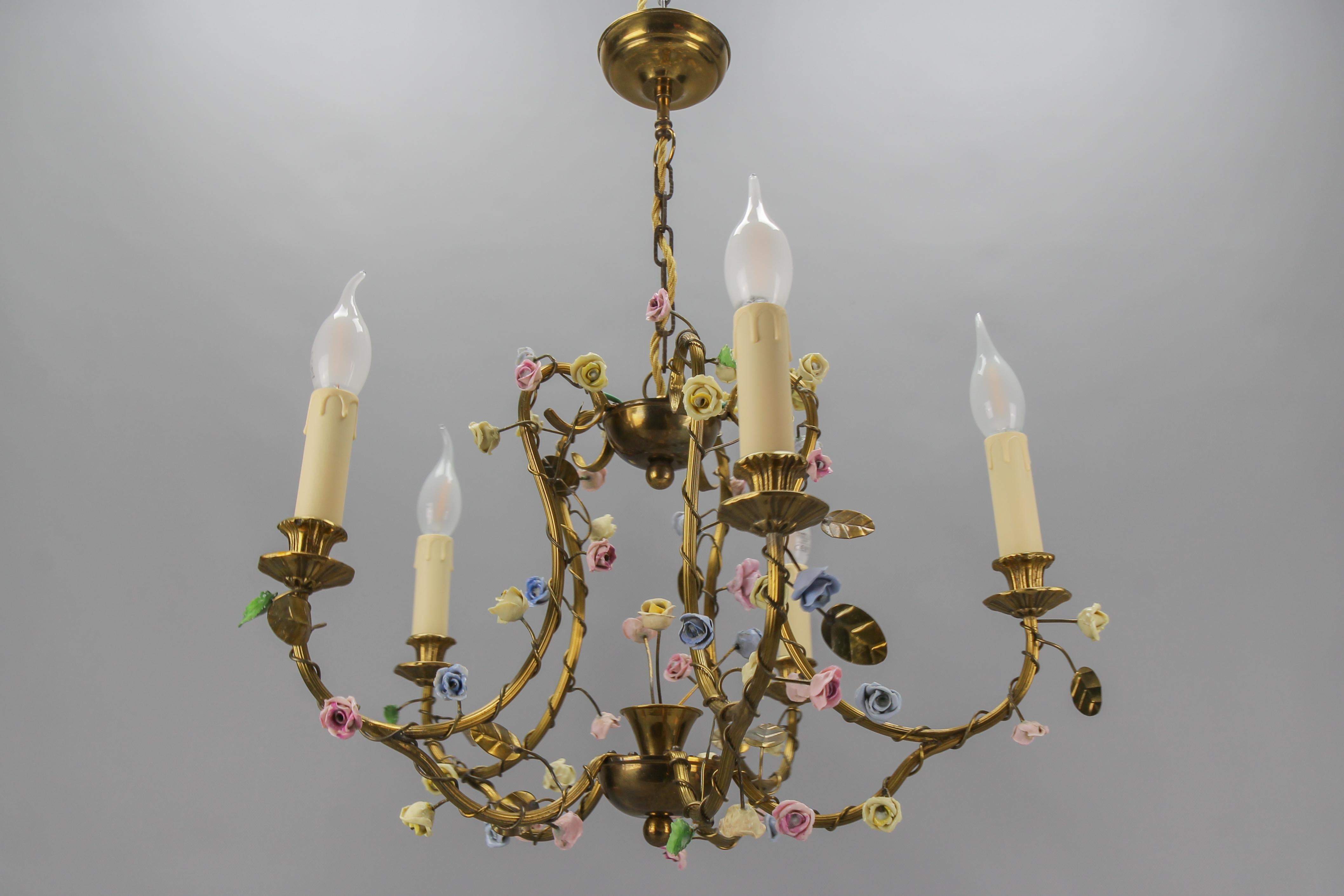 French Brass and Porcelain Flower Five-Light Chandelier, 1920s For Sale 15