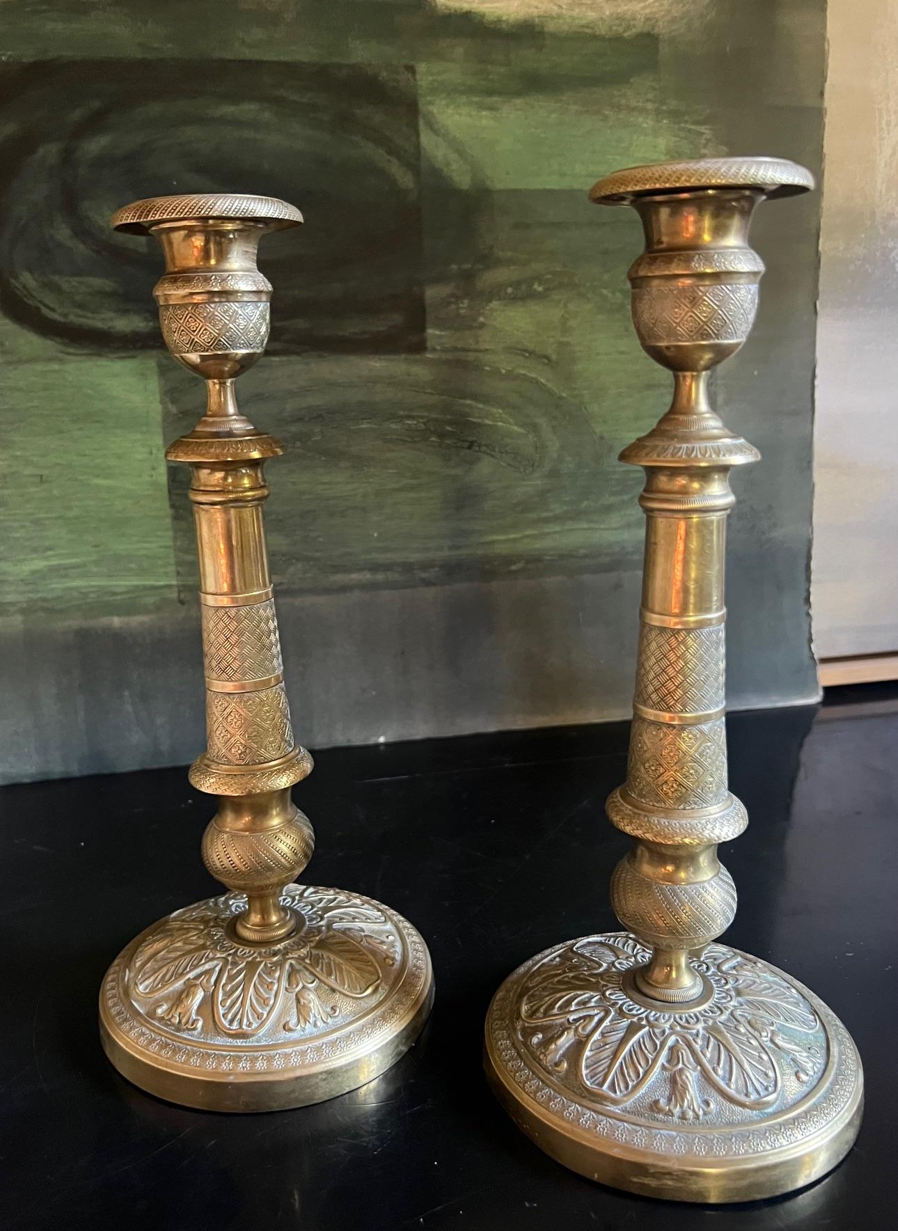 Candelieri francesi in ottone - Set di 2, CIRCA 1830 in vendita 2