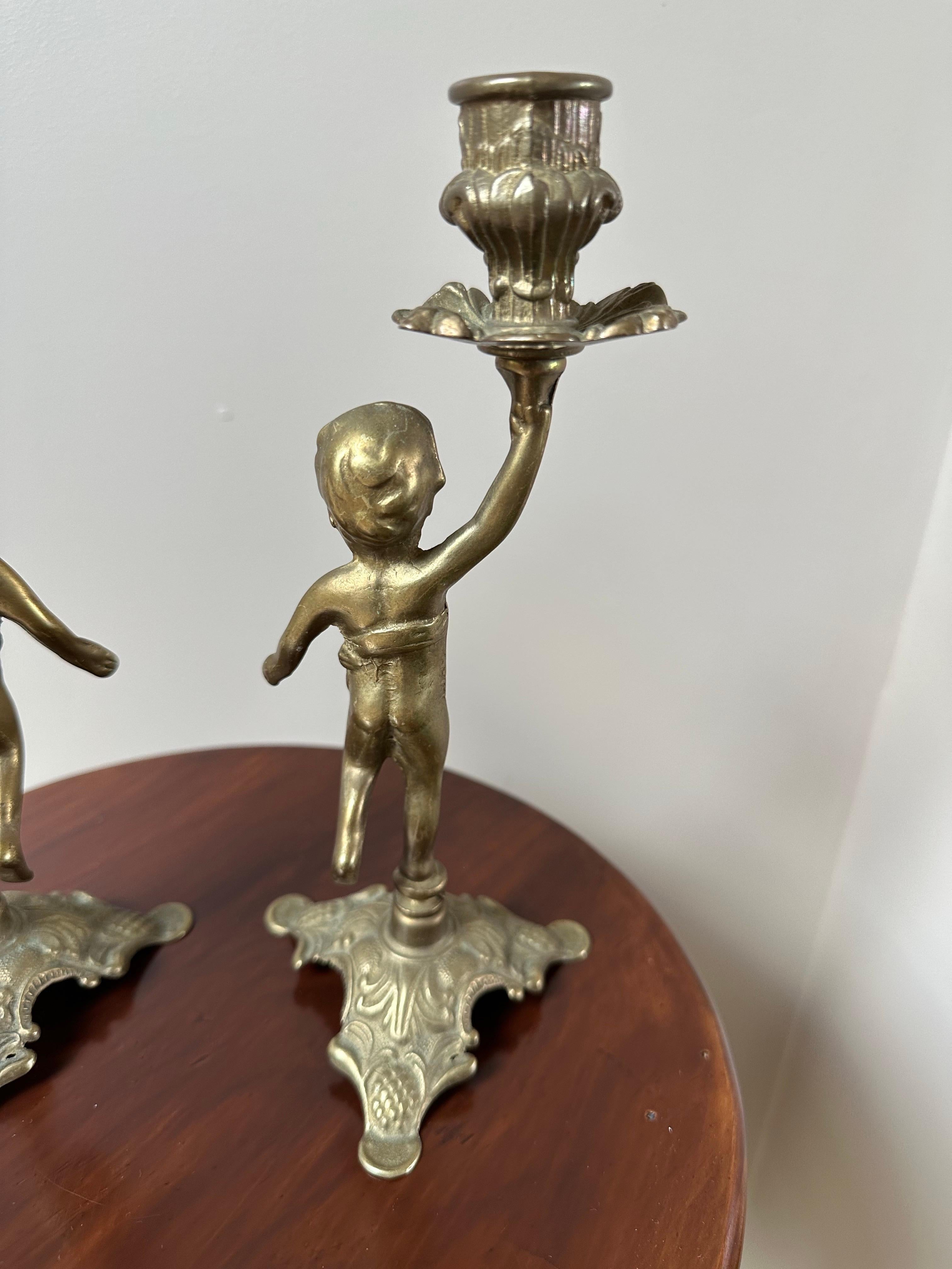 Portacandele Cherubini in ottone francese, set di 2 in vendita 13