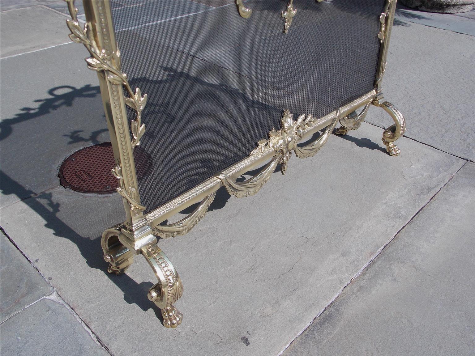 French Brass Decorative Foliage and Urn Finial Fireplace Screen, Circa 1830 3