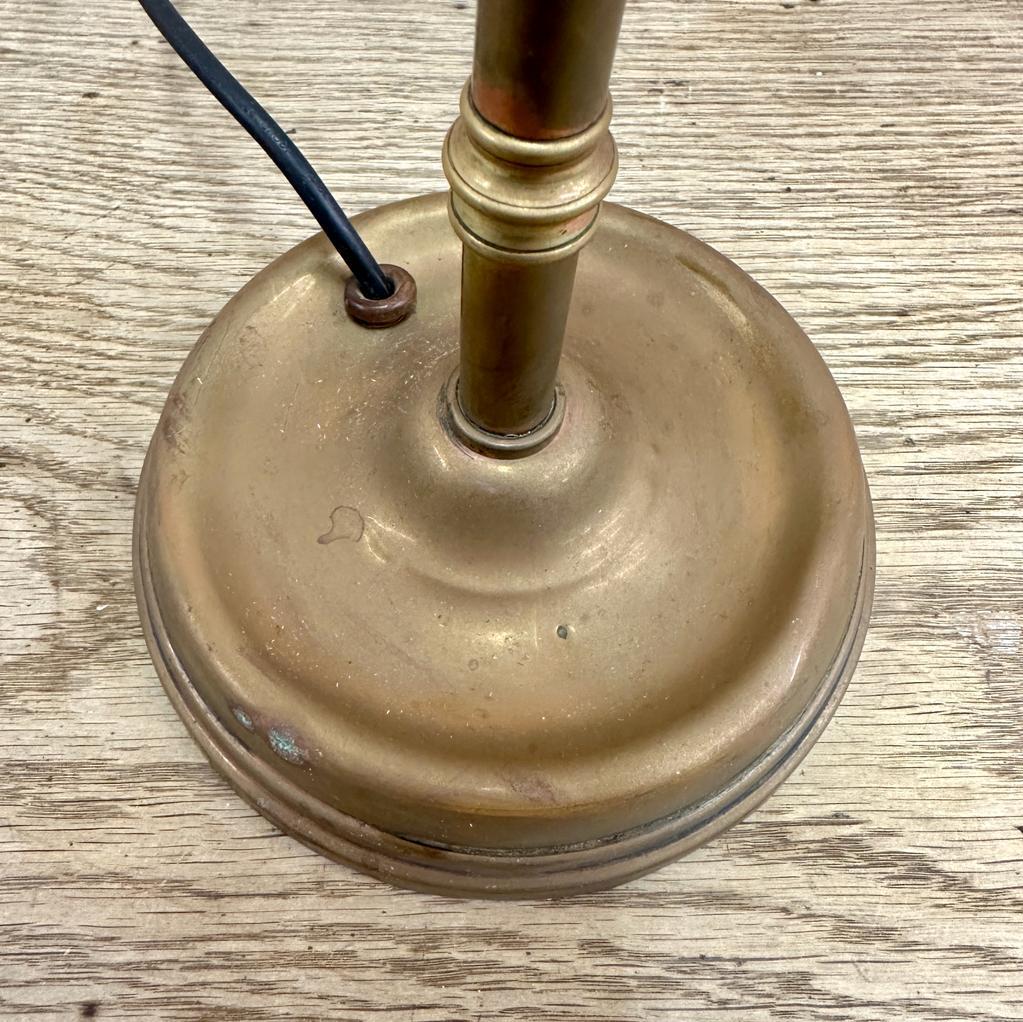 French Brass Flexi Stem Shell Lamp c1920 In Good Condition For Sale In Southampton, GB