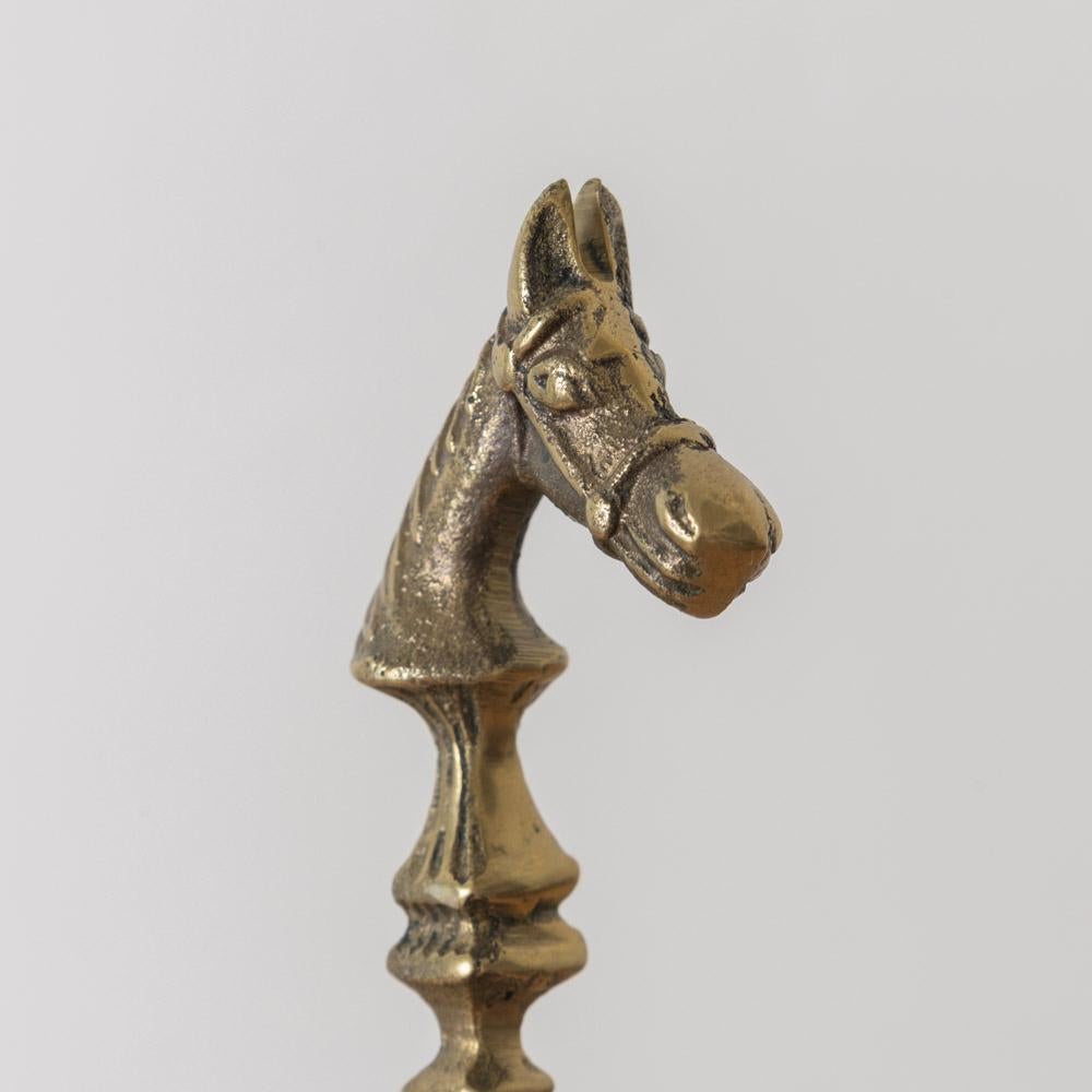Französischer Messing-Pferde-Flaschenöffner im Angebot 3