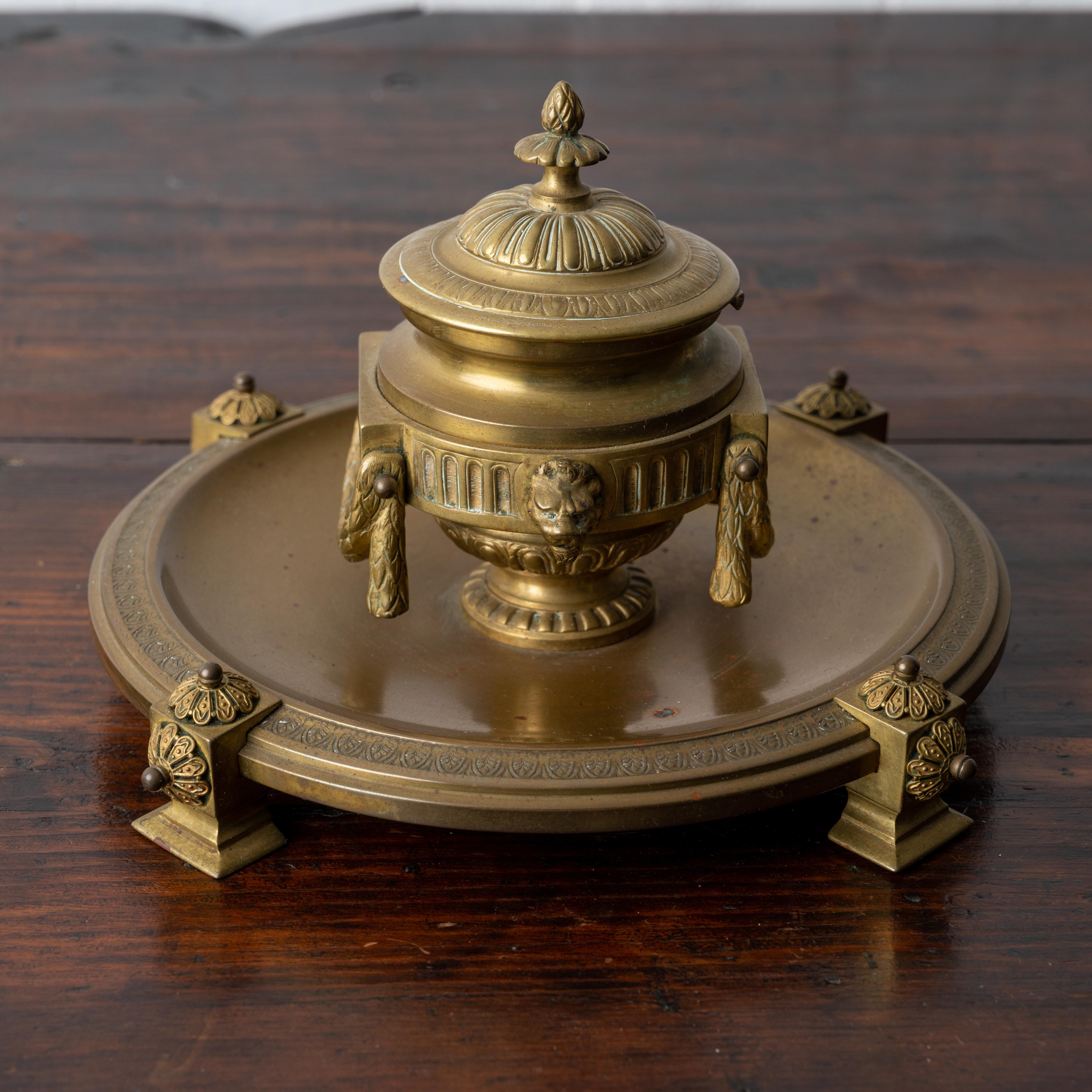 French Brass Inkwell, 19th Century In Good Condition For Sale In Savannah, GA