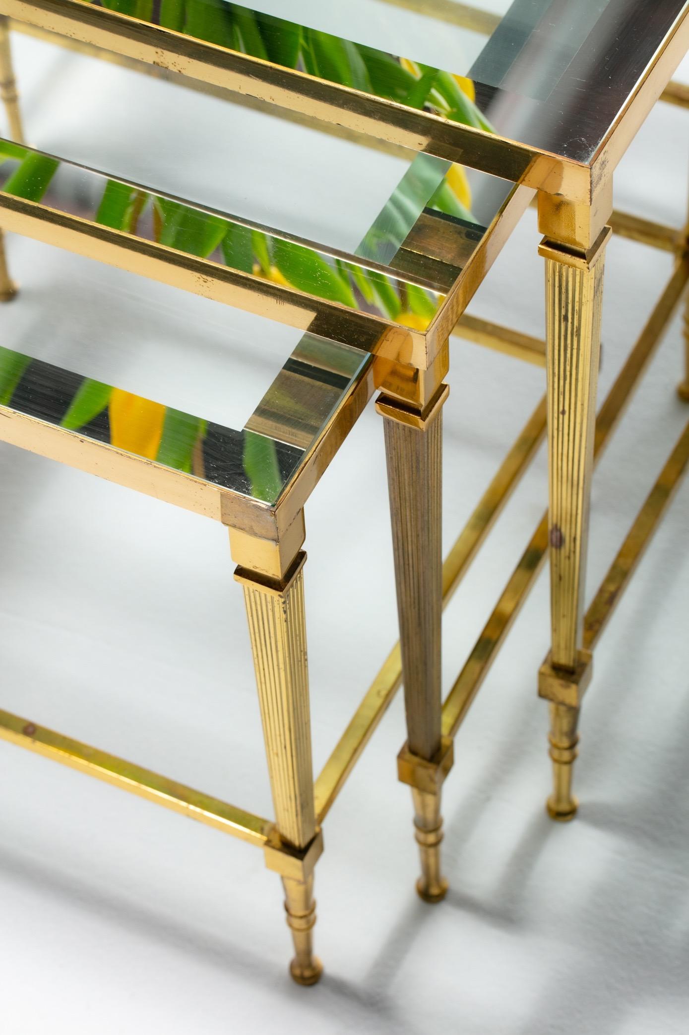 French Brass & Mirrored Glass Nesting Tables Attributed to Maison Baguès, c 1960 In Good Condition In Saint Louis, MO