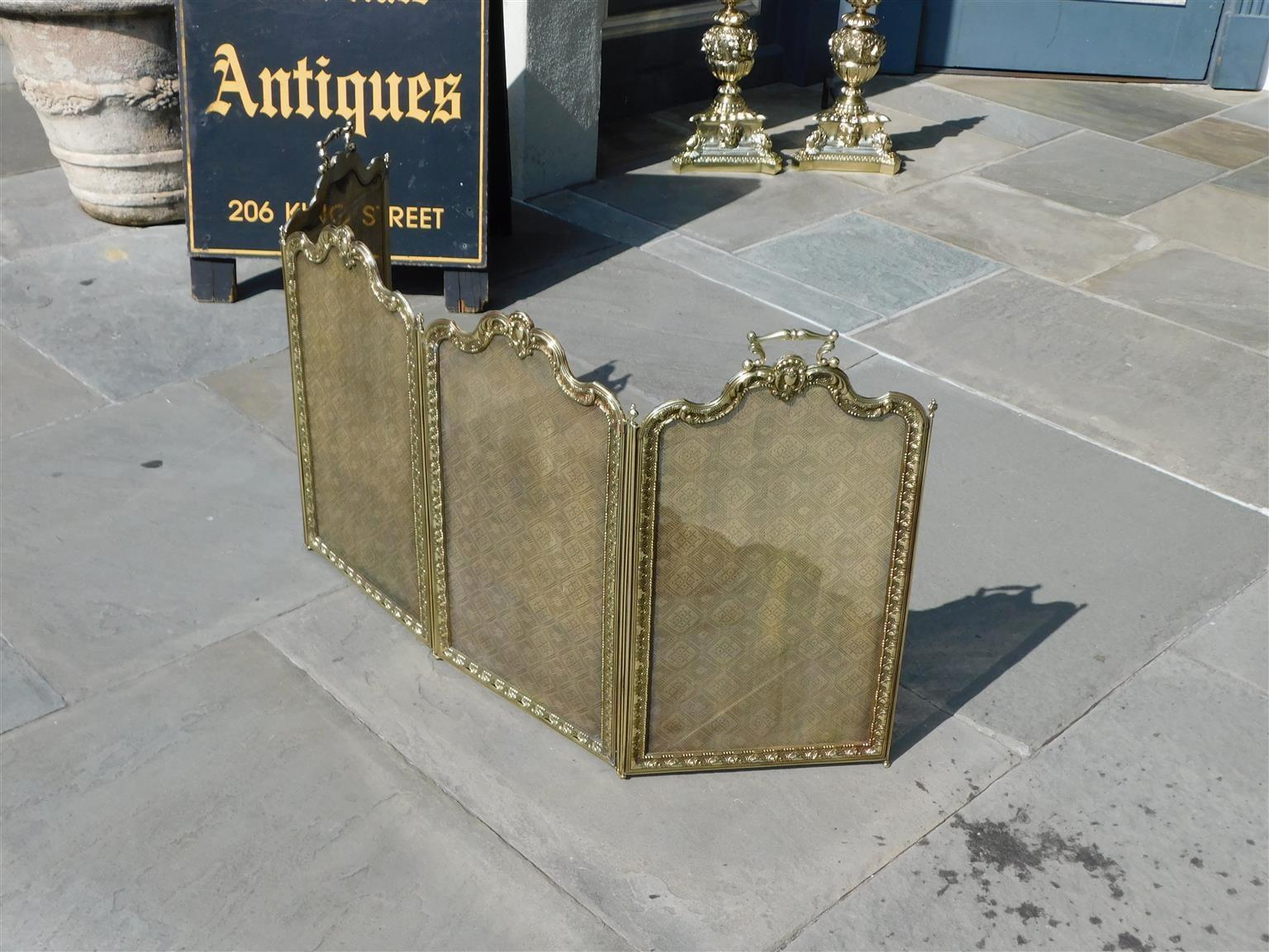 Cast French Brass Serpentine Four Panel Decorative Foliage Fire Place Screen, C. 1830 For Sale