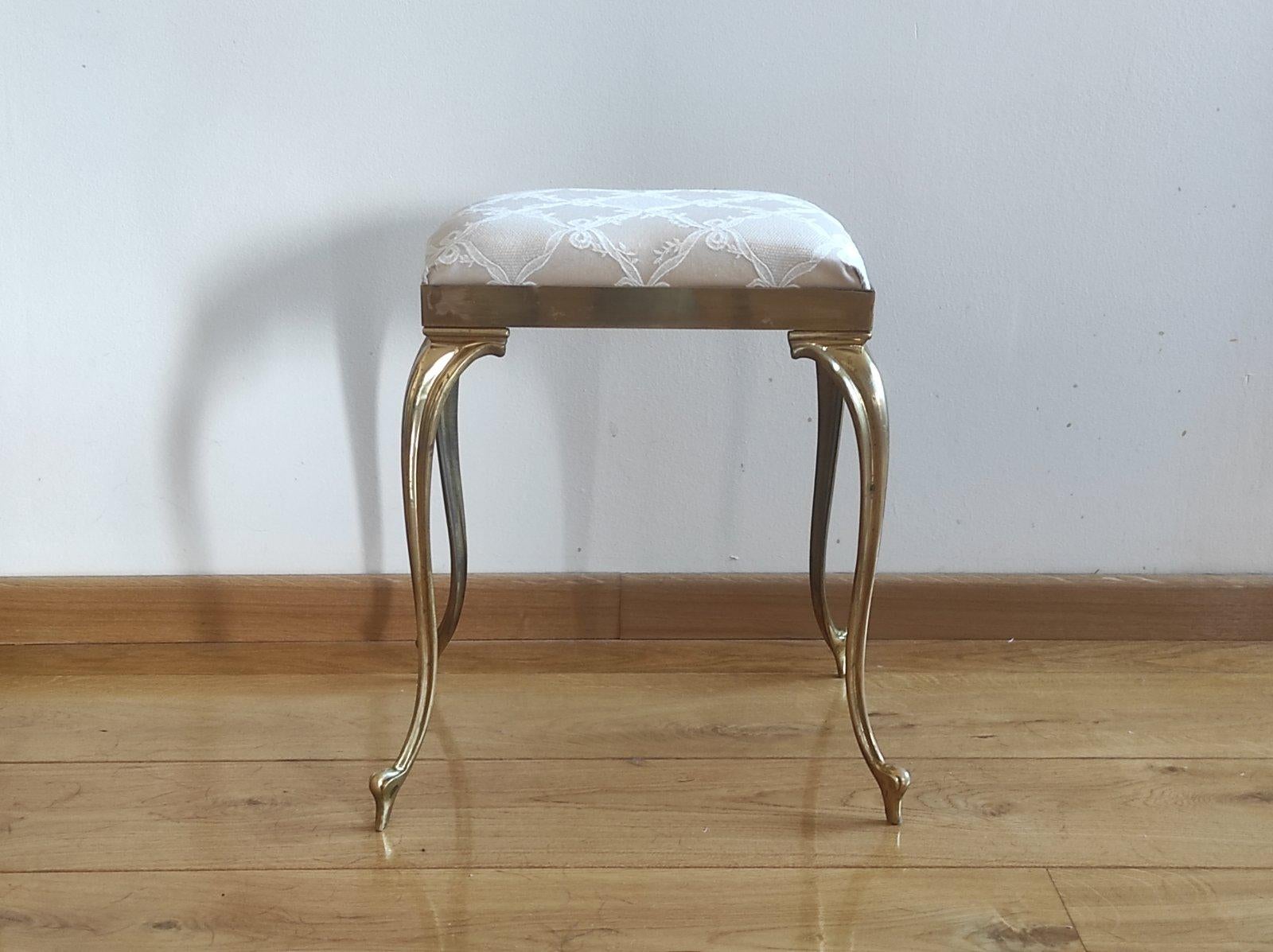 Français Tabouret en laiton de la Maison Bagues 1950 en vente
