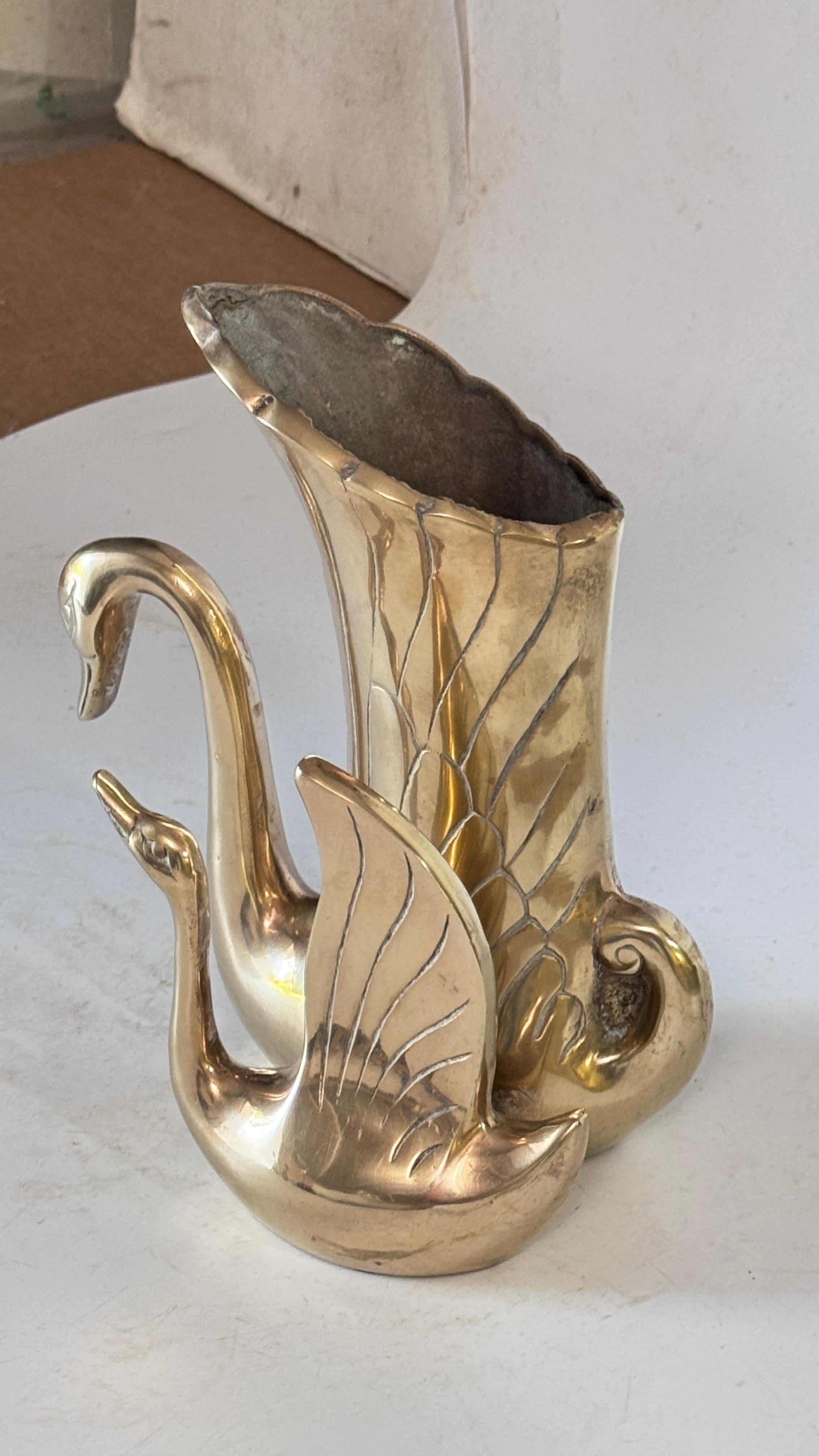 Late 20th Century French Brass Swan Sculpture Vase – Dual Swans Design – 1970s For Sale