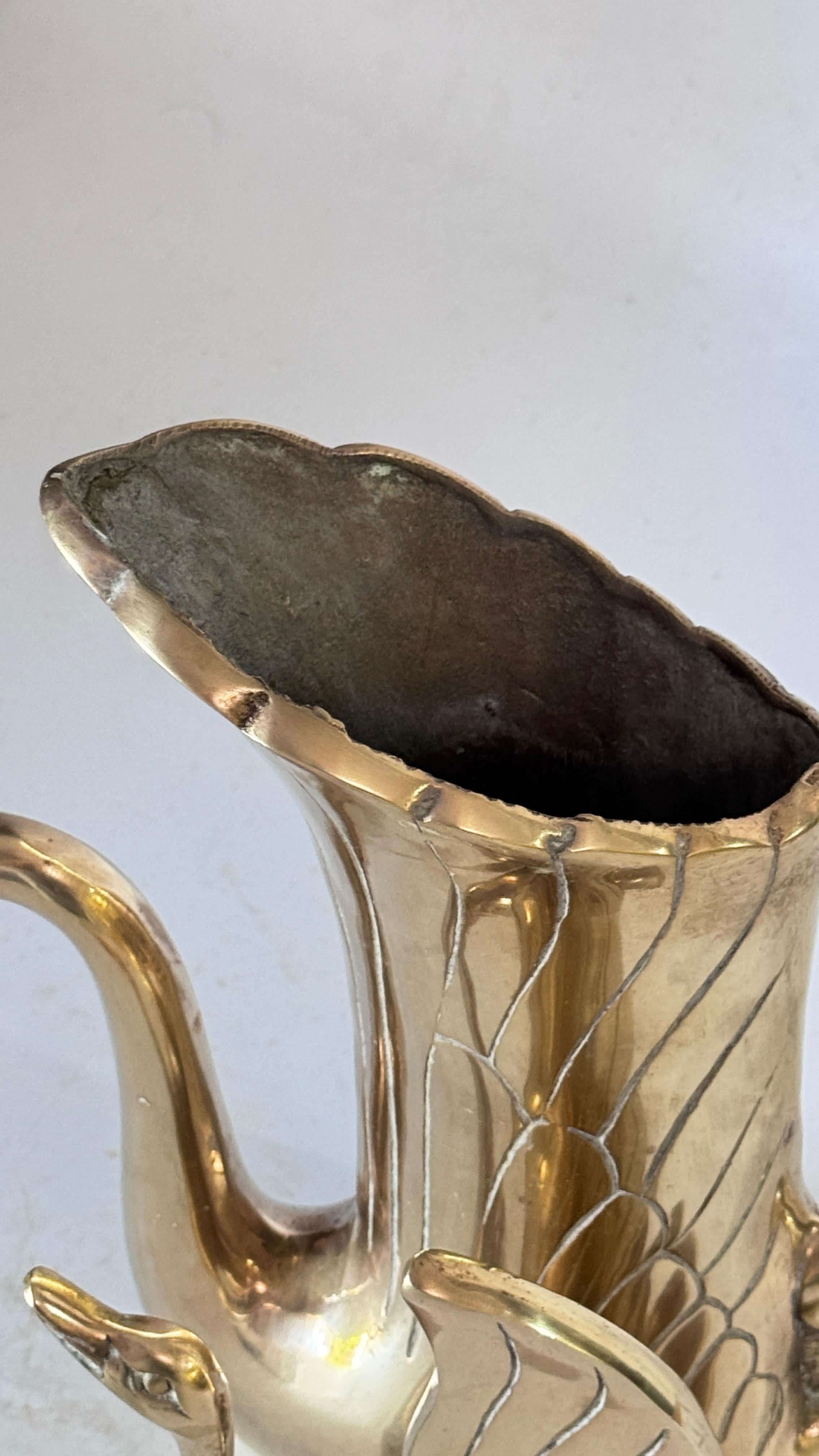 French Brass Swan Sculpture Vase – Dual Swans Design – 1970s For Sale 2