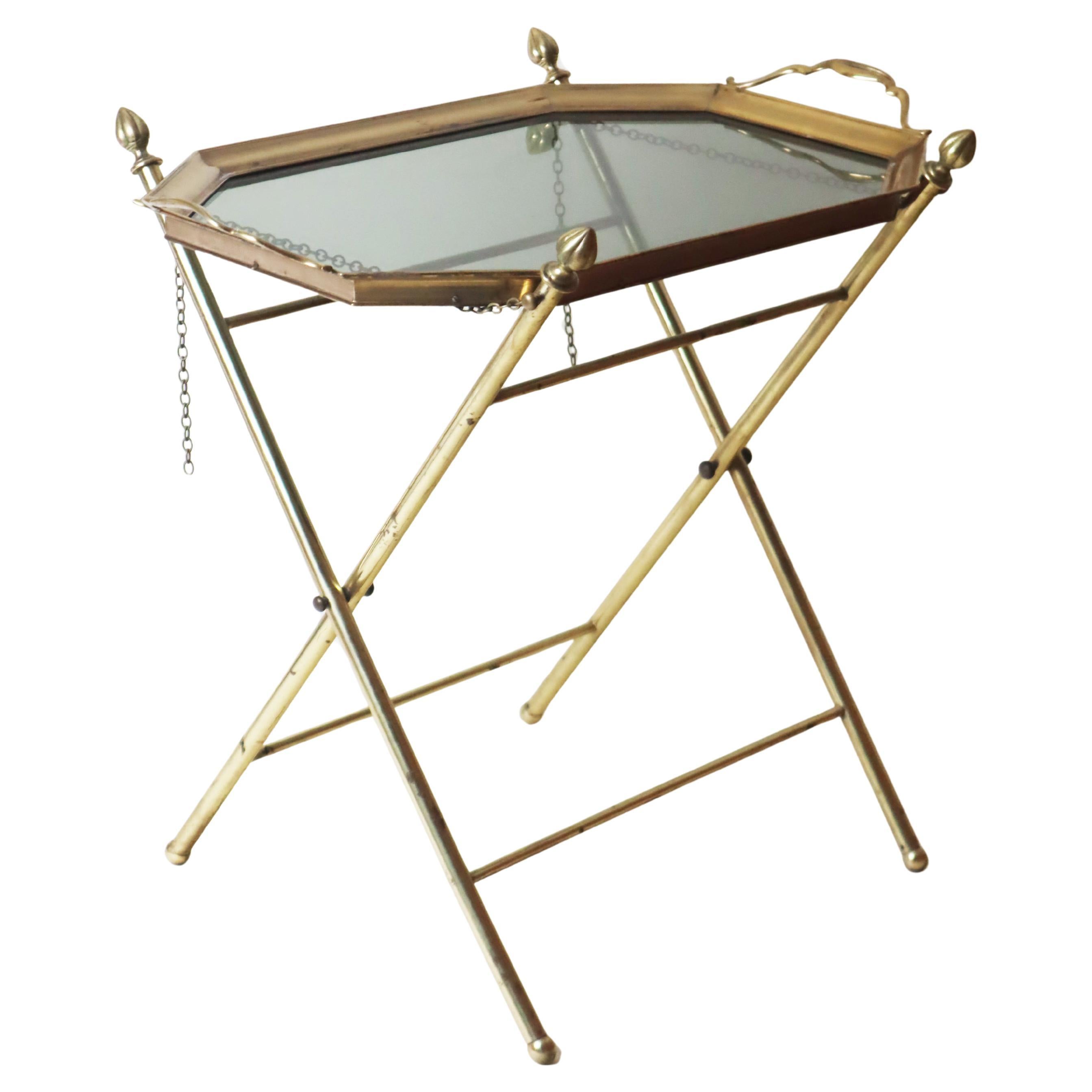Französischer Messing-Tabletttisch im Hollywood-Regency-Stil im Angebot