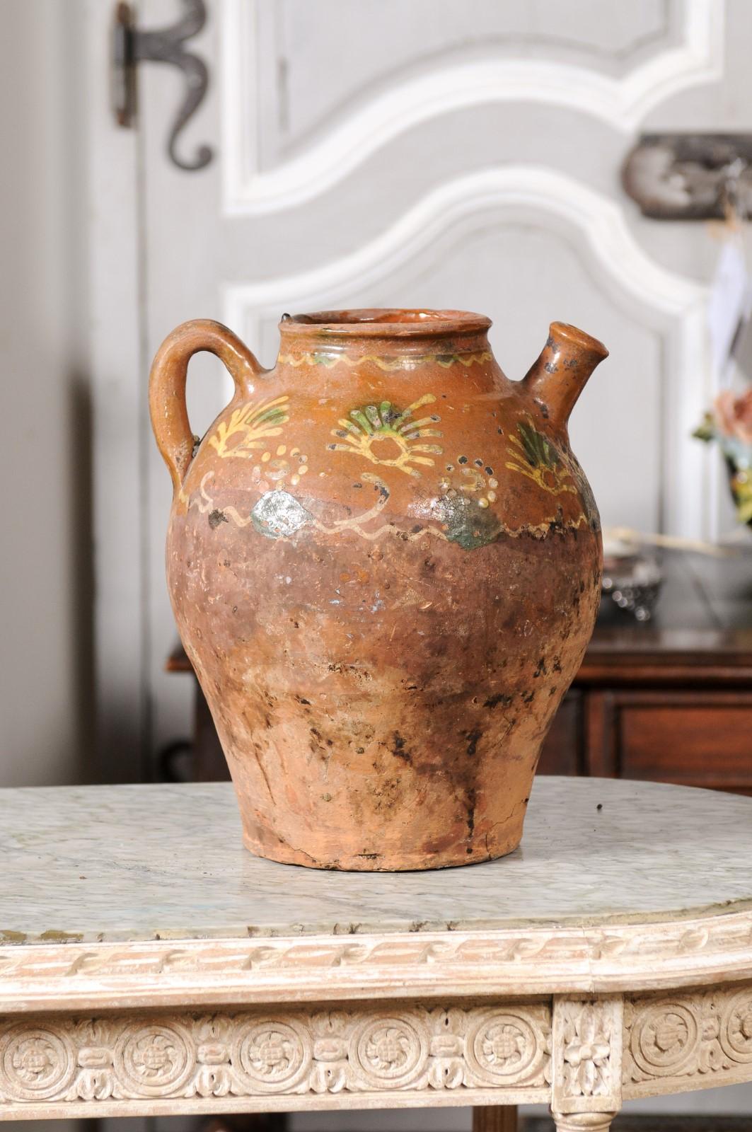 French Bressane 19th Century Glazed Pottery Jug with Soft Yellow Motifs For Sale 2