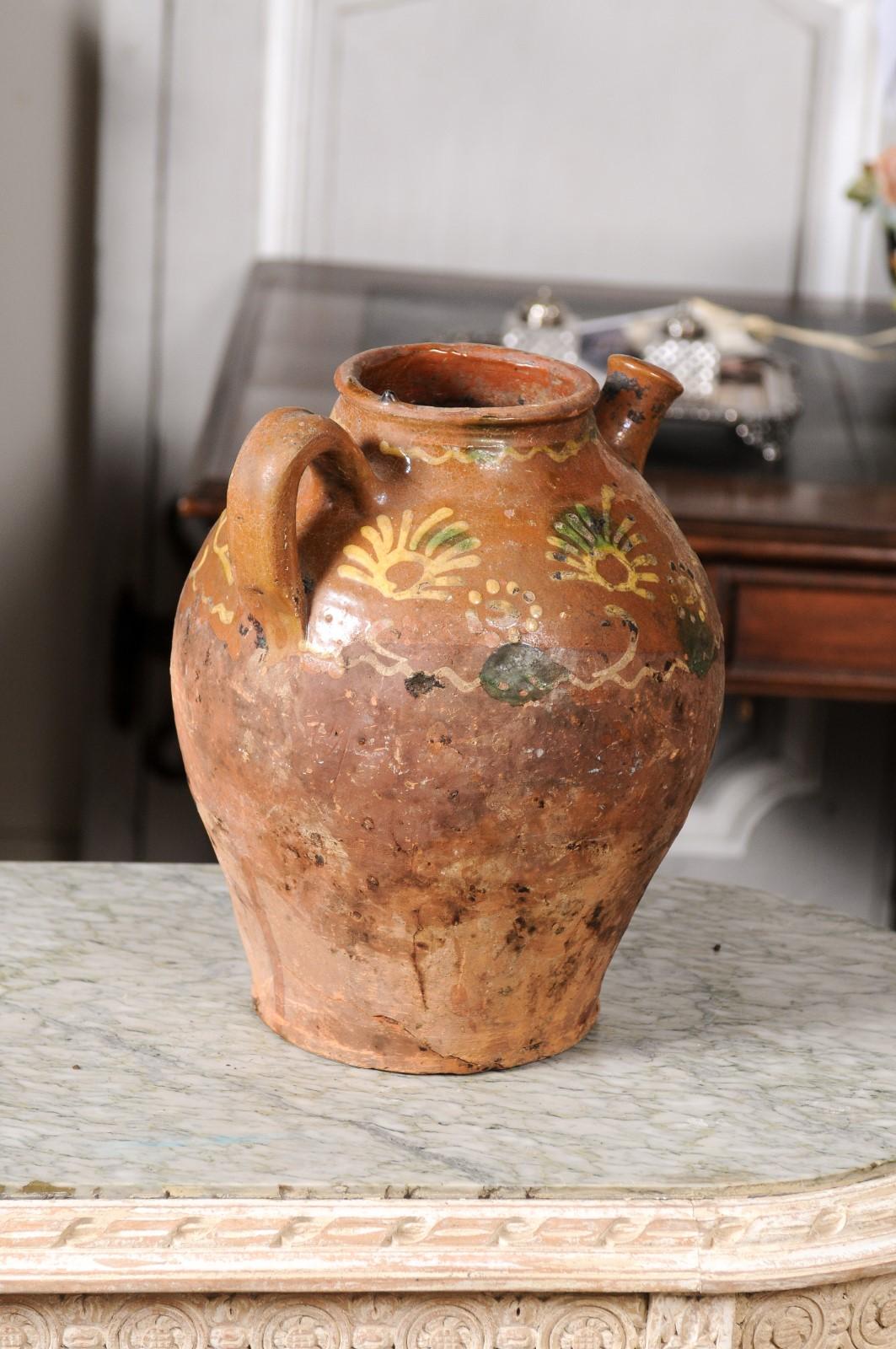 French Bressane 19th Century Glazed Pottery Jug with Soft Yellow Motifs For Sale 3