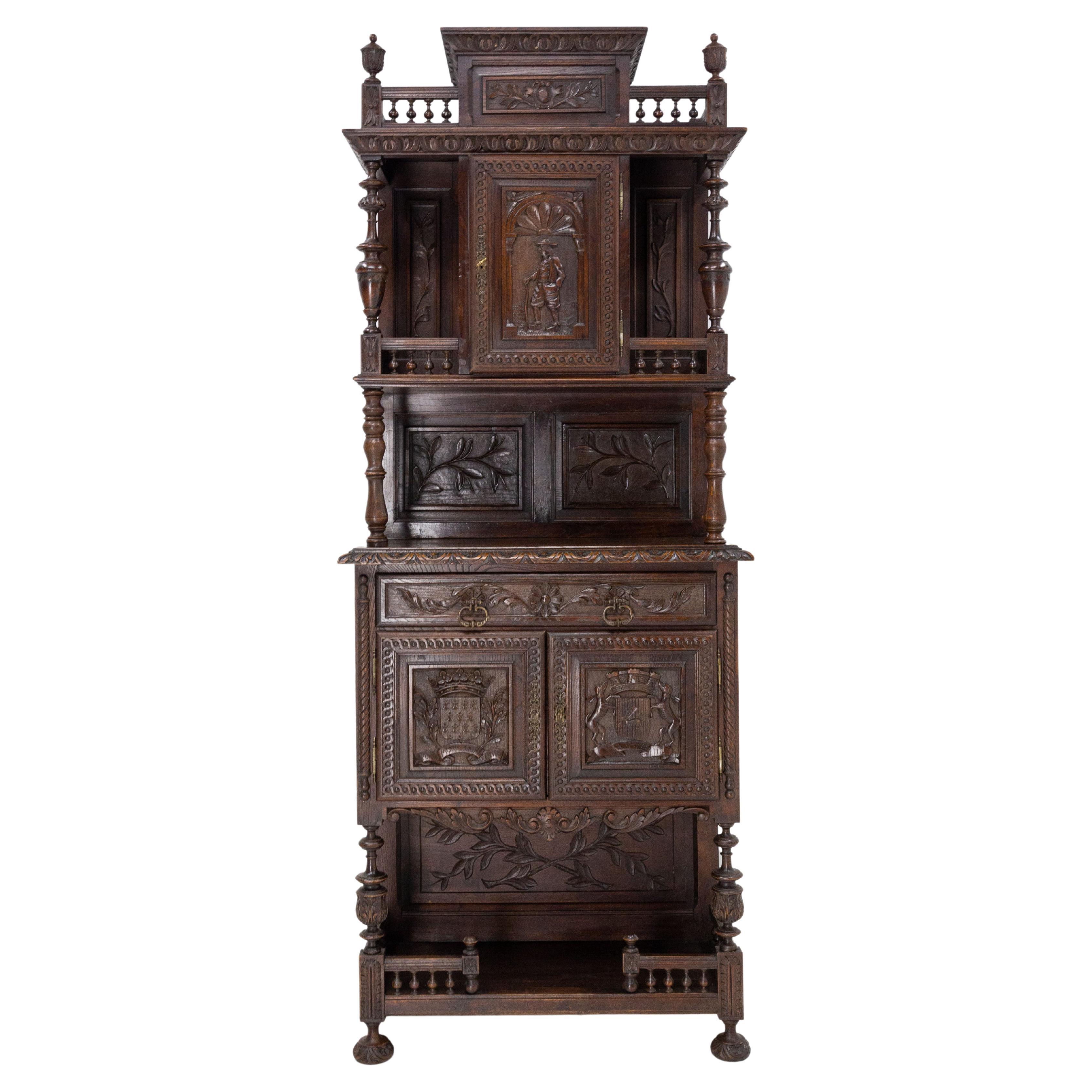 French Brittany Dressoir Buffet Chesnut Cabinet with Blazons, Late 19th Century For Sale