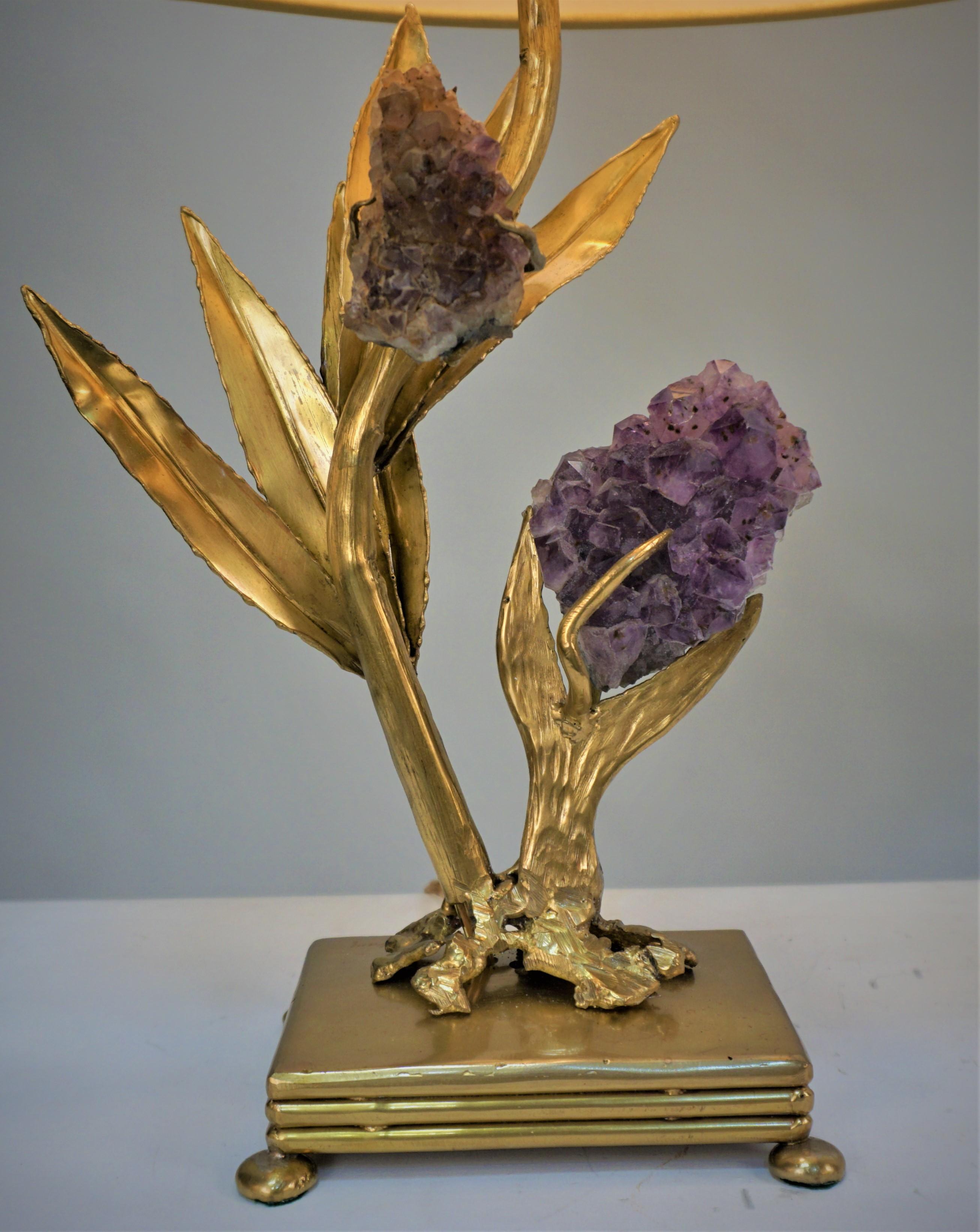 French Bronze Amytas Quartz Sculpture Table Lamp  In Good Condition For Sale In Fairfax, VA