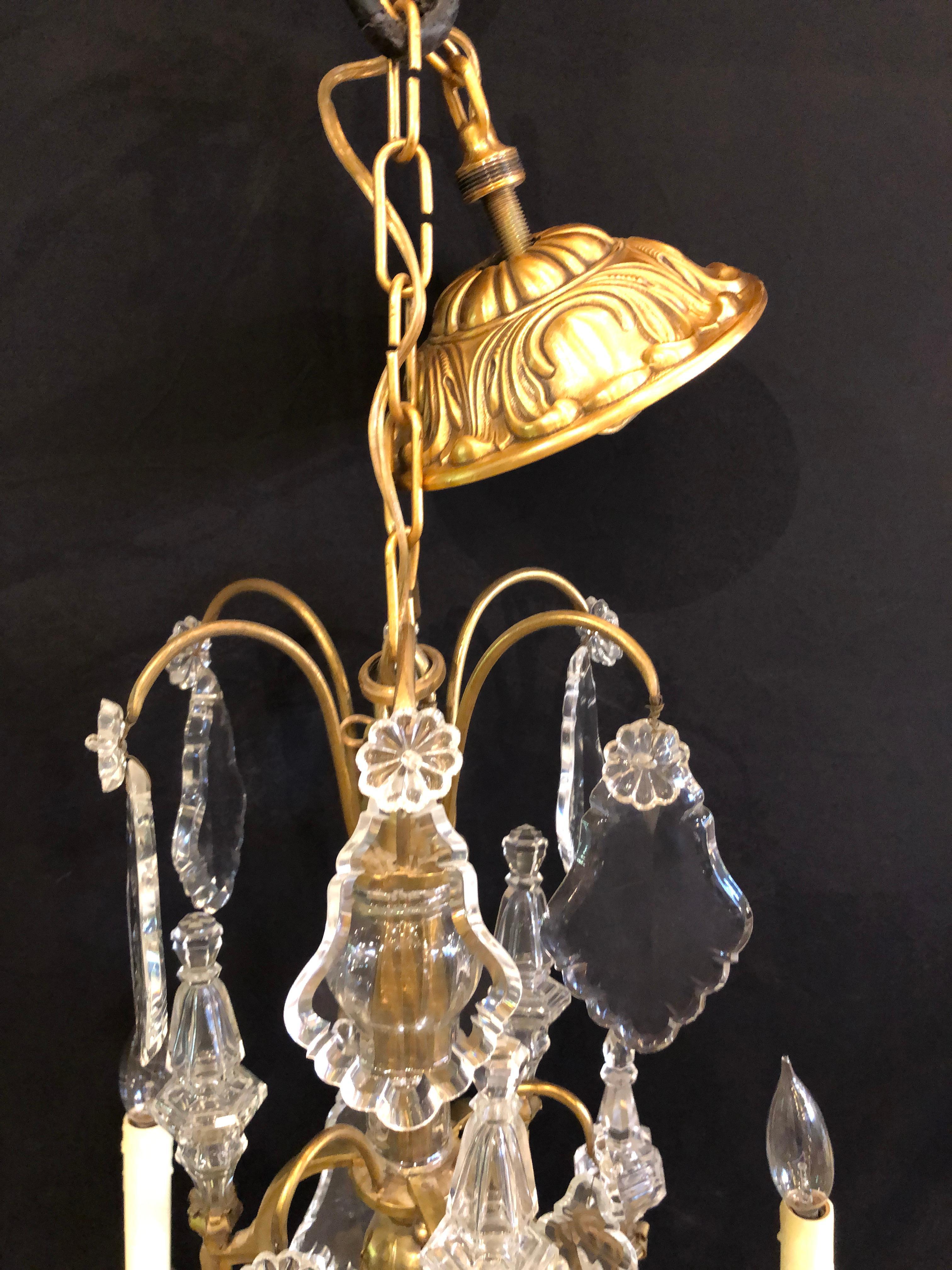 Lustre français en bronze et cristal doré, style Louis XVI en vente 2