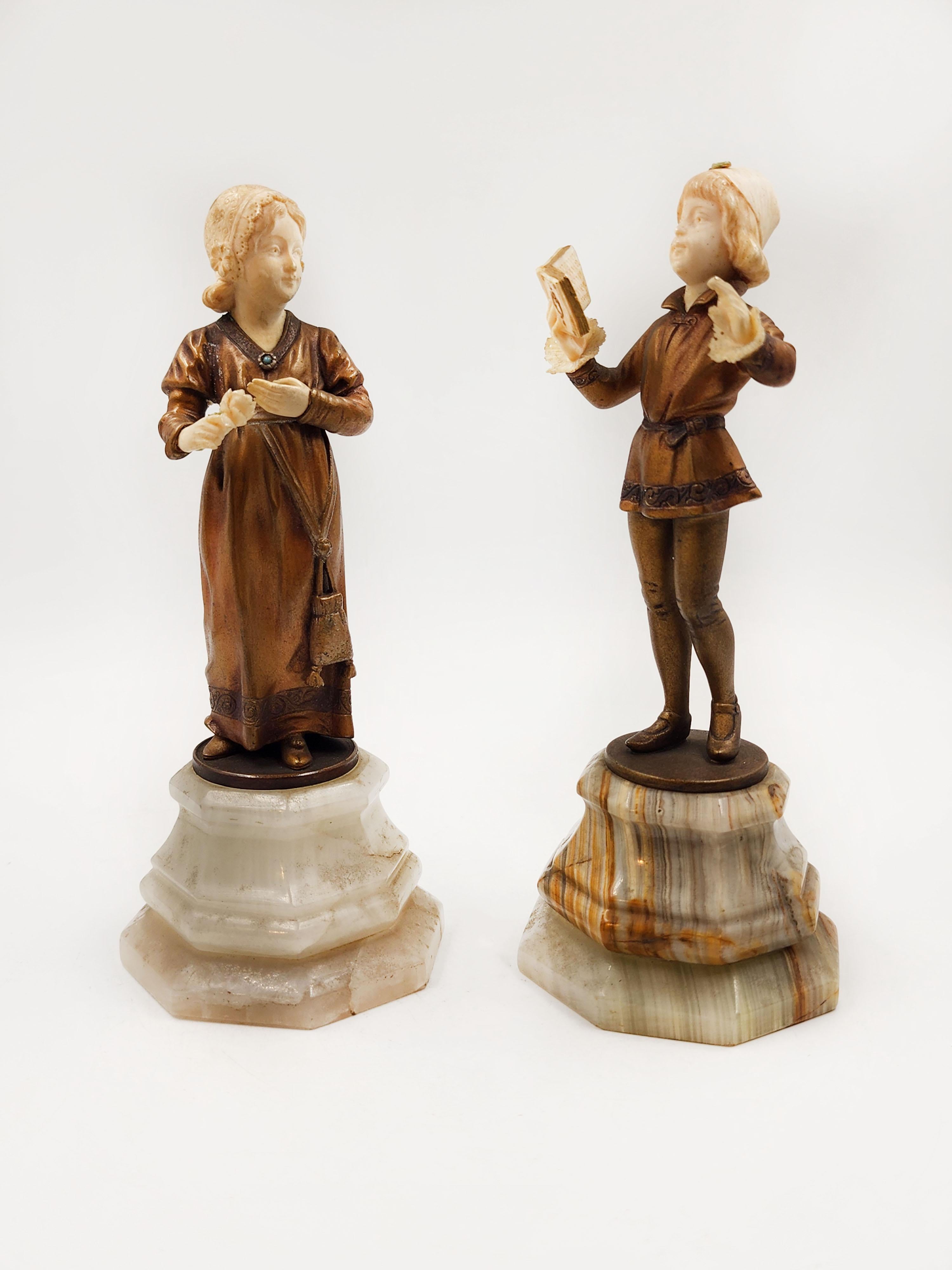 French bronze and marble figures of two children by H. keck In Good Condition For Sale In Autonomous City Buenos Aires, CABA
