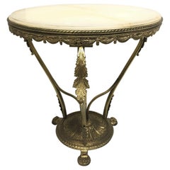 Table d'appoint française en bronze et onyx