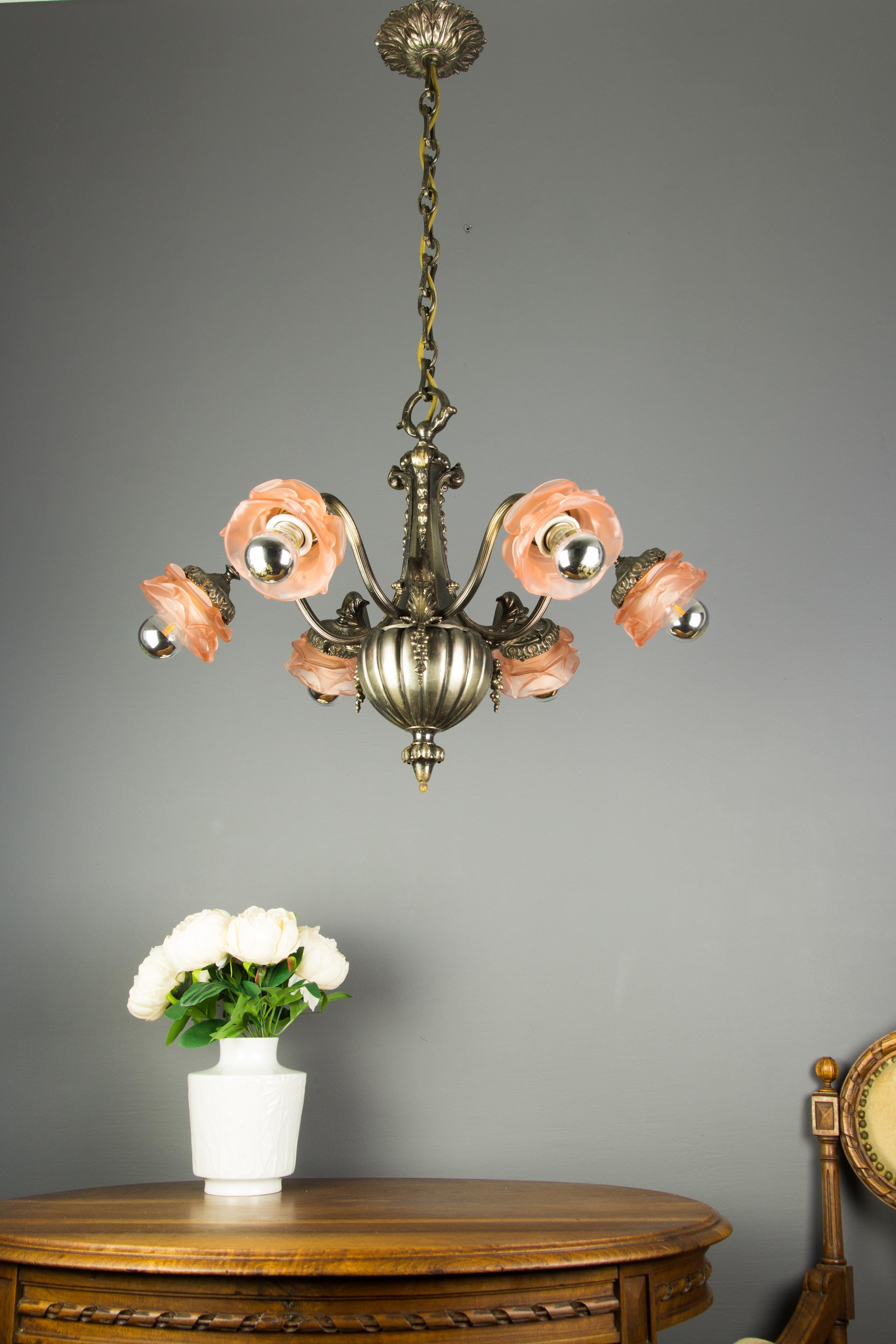 French Bronze and Pink Frosted Glass Six-Light Chandelier, 1920s In Good Condition In Barntrup, DE