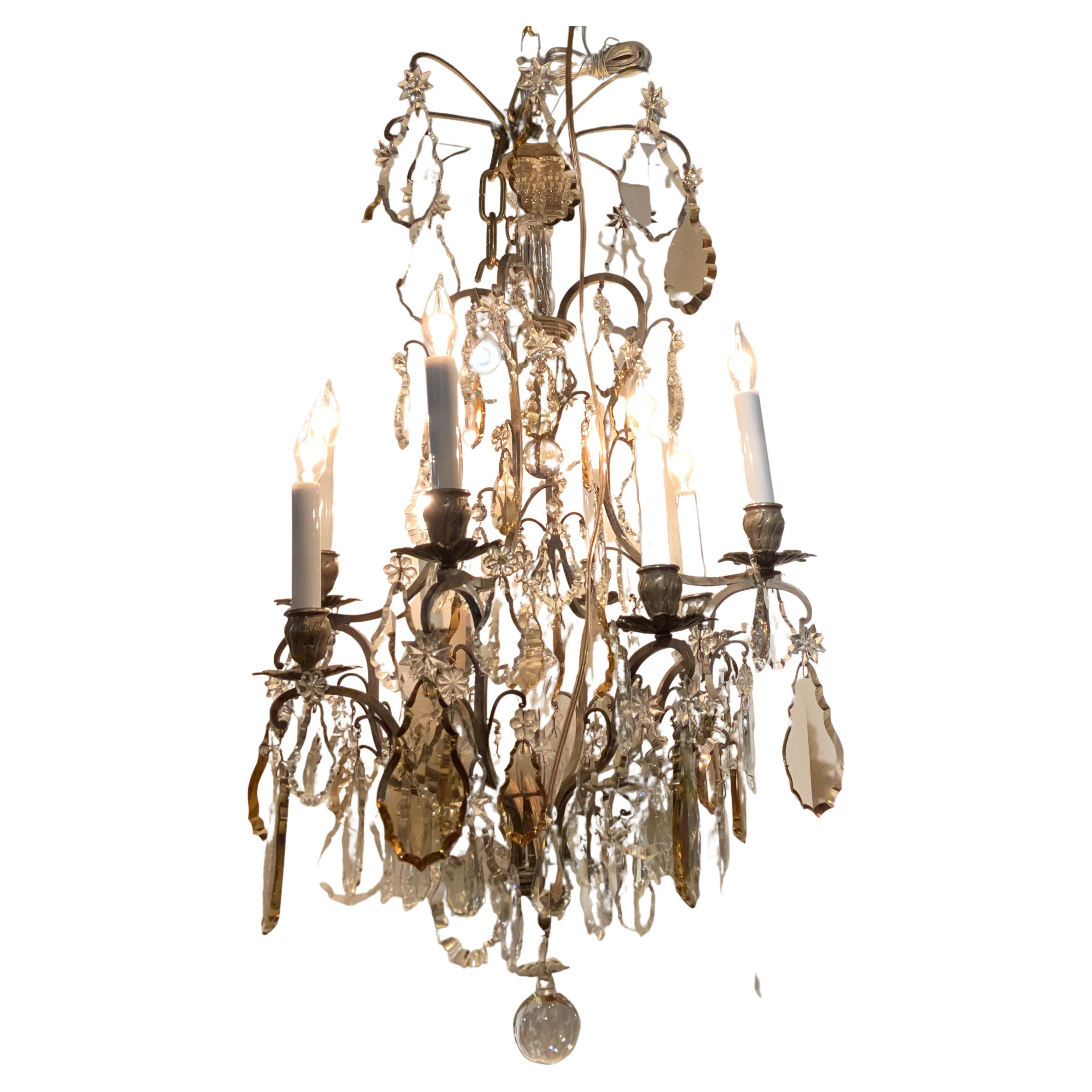 Lampadario francese in bronzo argentato e cristallo, stile Luigi XIV, otto luci