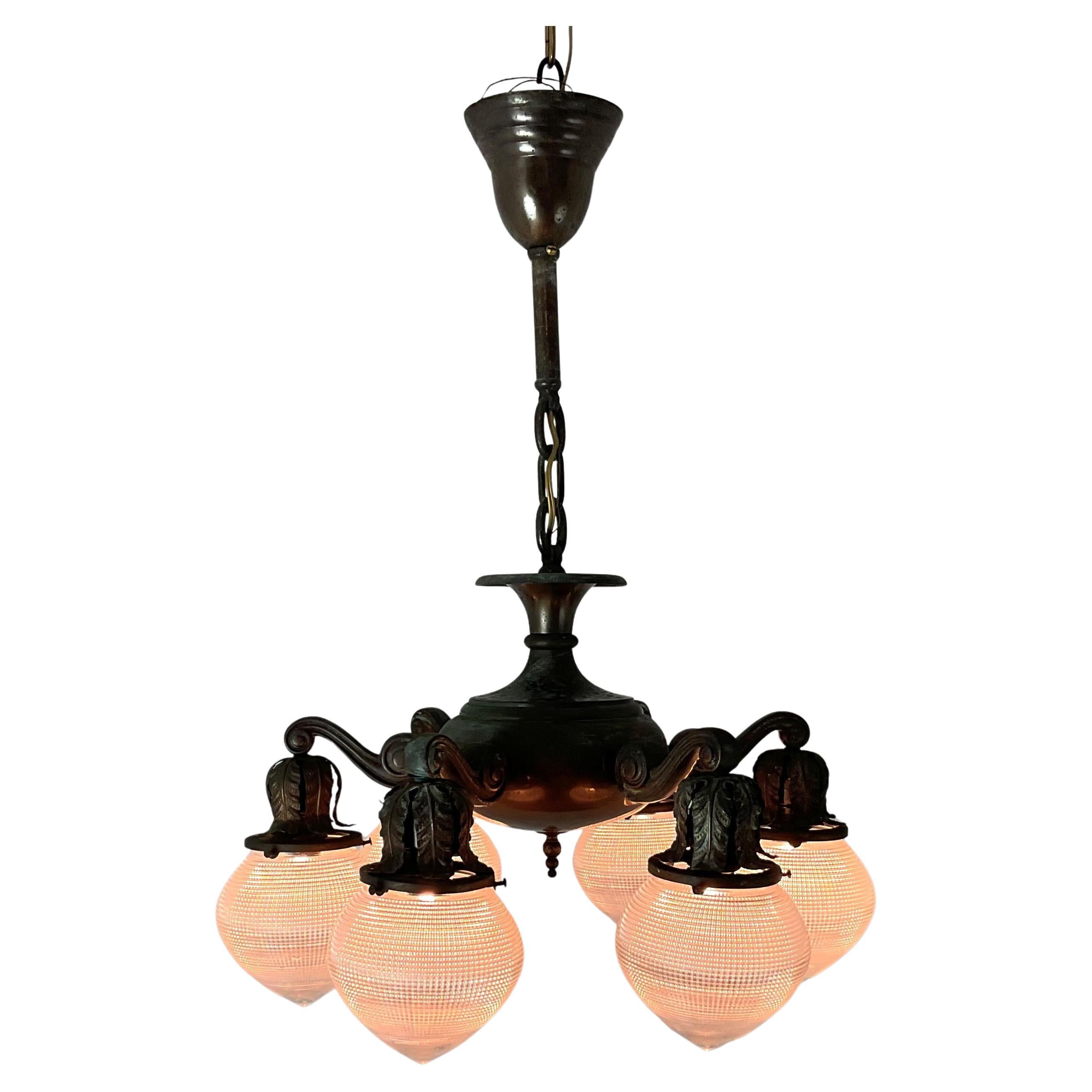 Lustre Art Déco en bronze avec verre Halophane d'origine